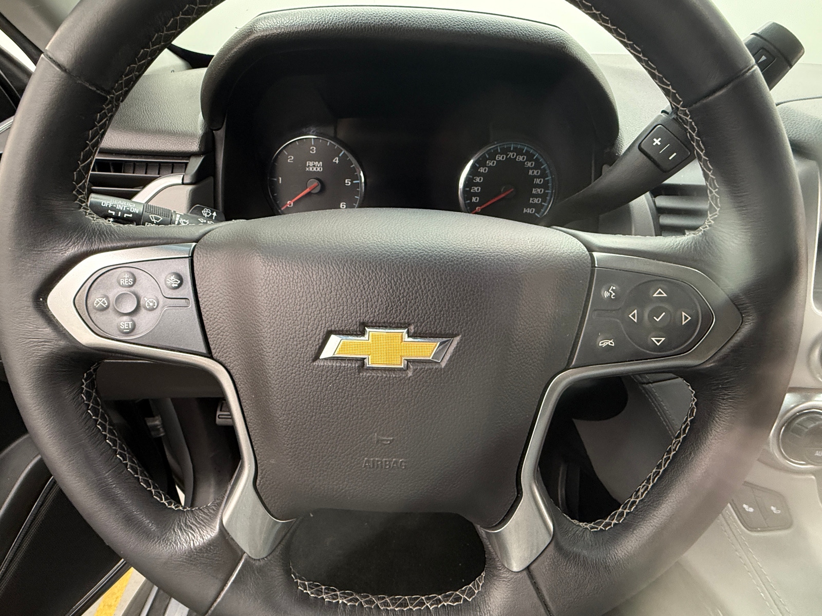 Thumbnail: 2017 Chevrolet Suburban - 4
