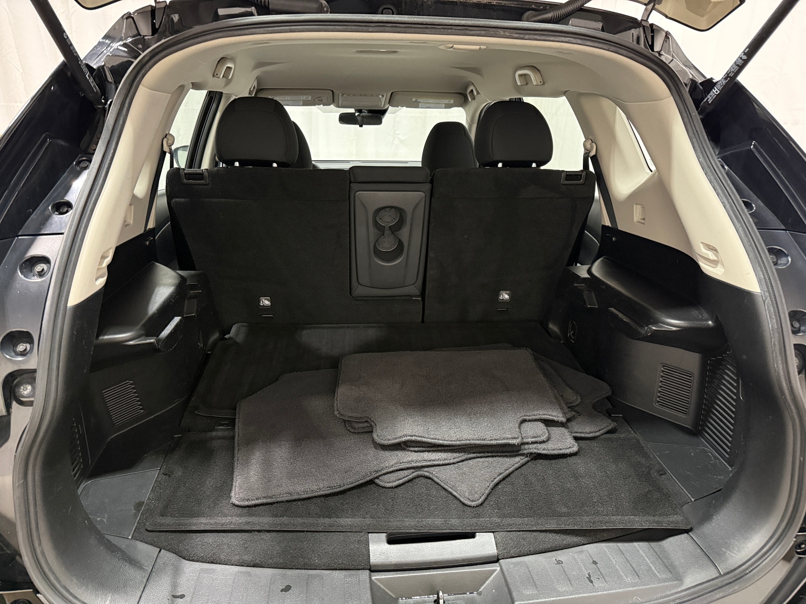 Thumbnail: 2019 Nissan Rogue - 7