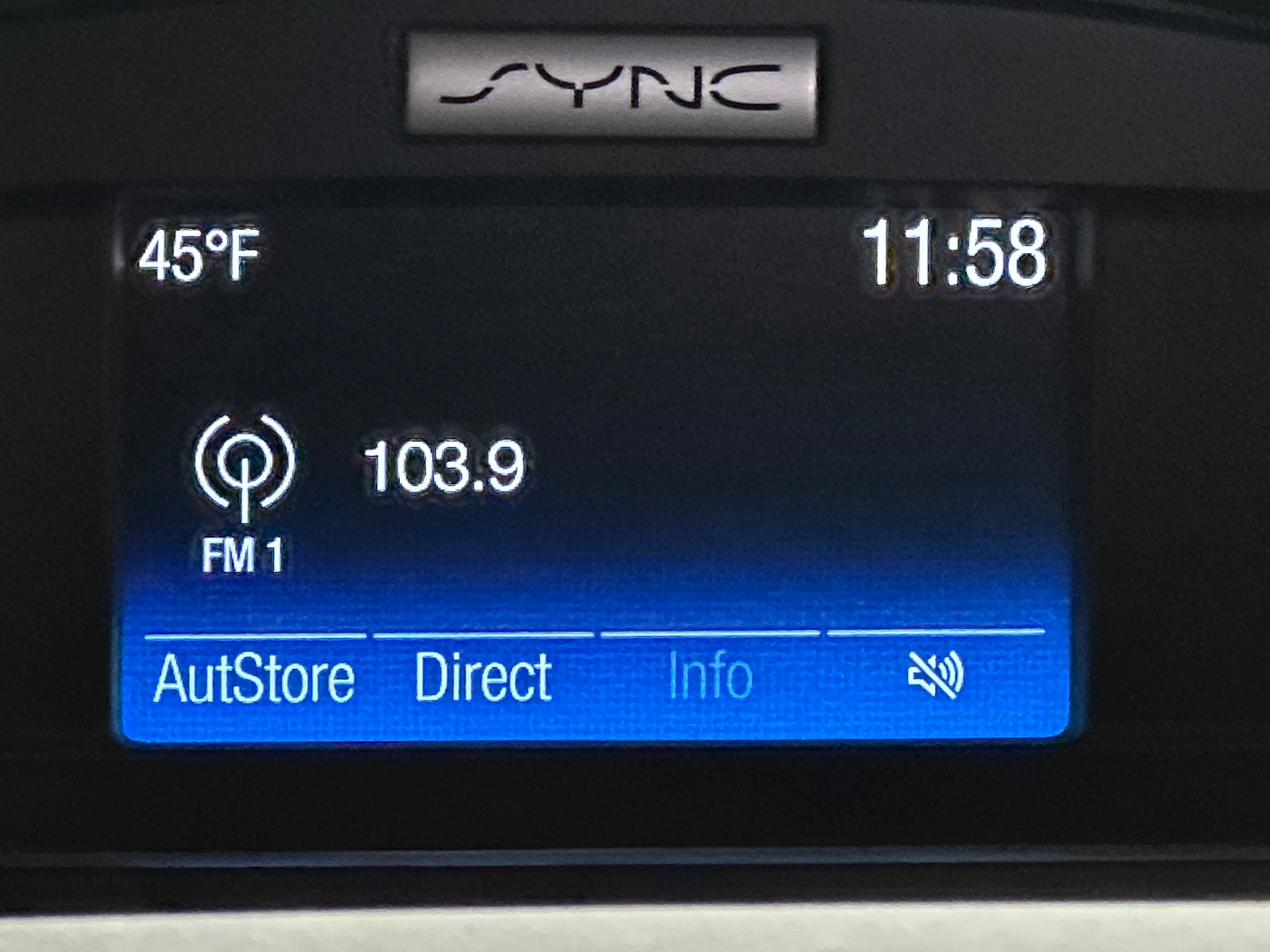 Thumbnail: 2017 Ford Escape - 4