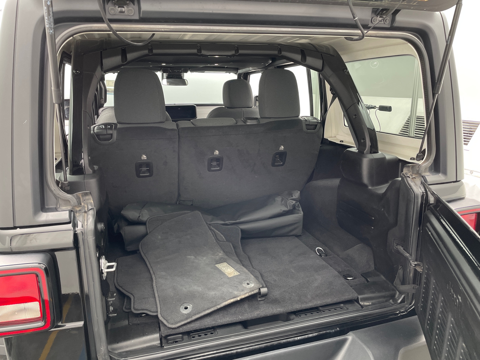 Thumbnail: 2025 Jeep Wrangler - 7