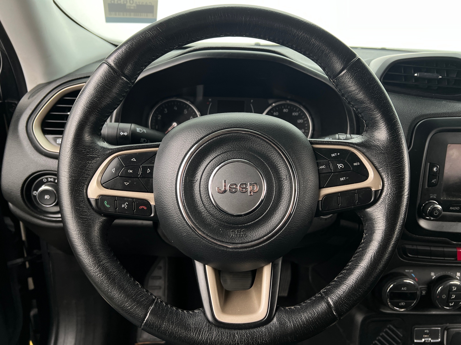 Thumbnail: 2015 Jeep Renegade - 5