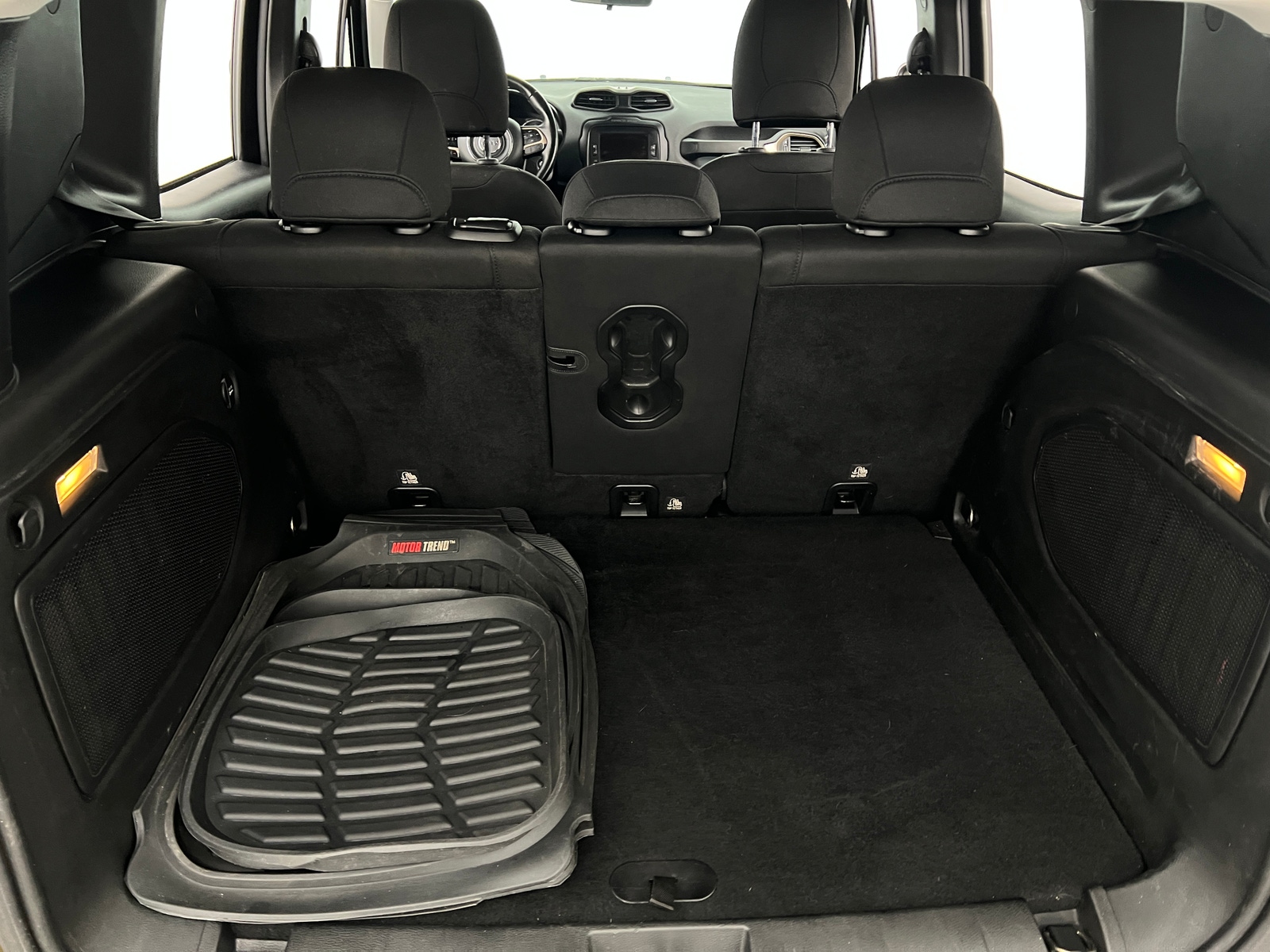 Thumbnail: 2015 Jeep Renegade - 7