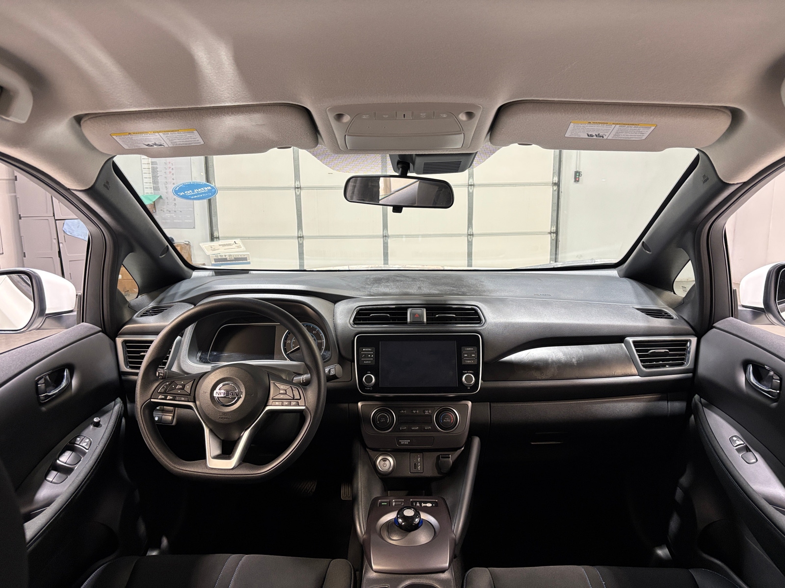 Thumbnail: 2022 Nissan Leaf - 3