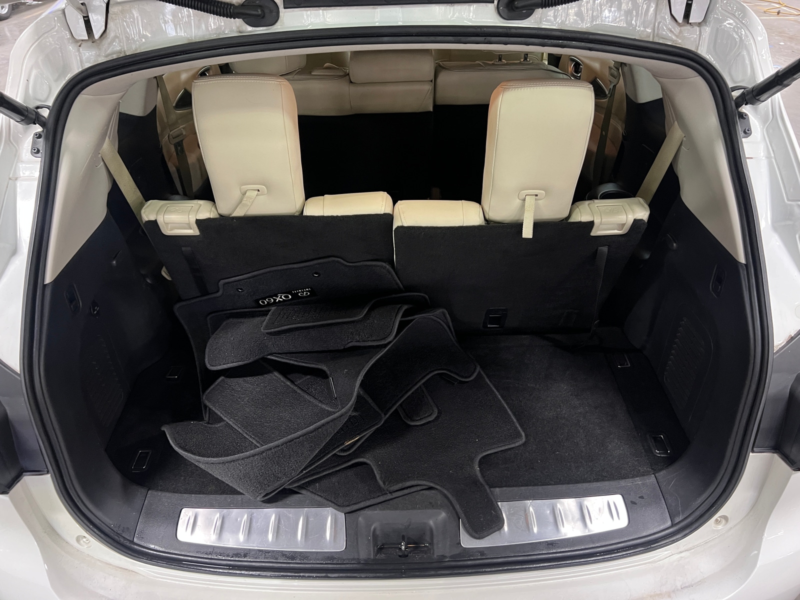 Thumbnail: 2019 INFINITI QX60 - 6