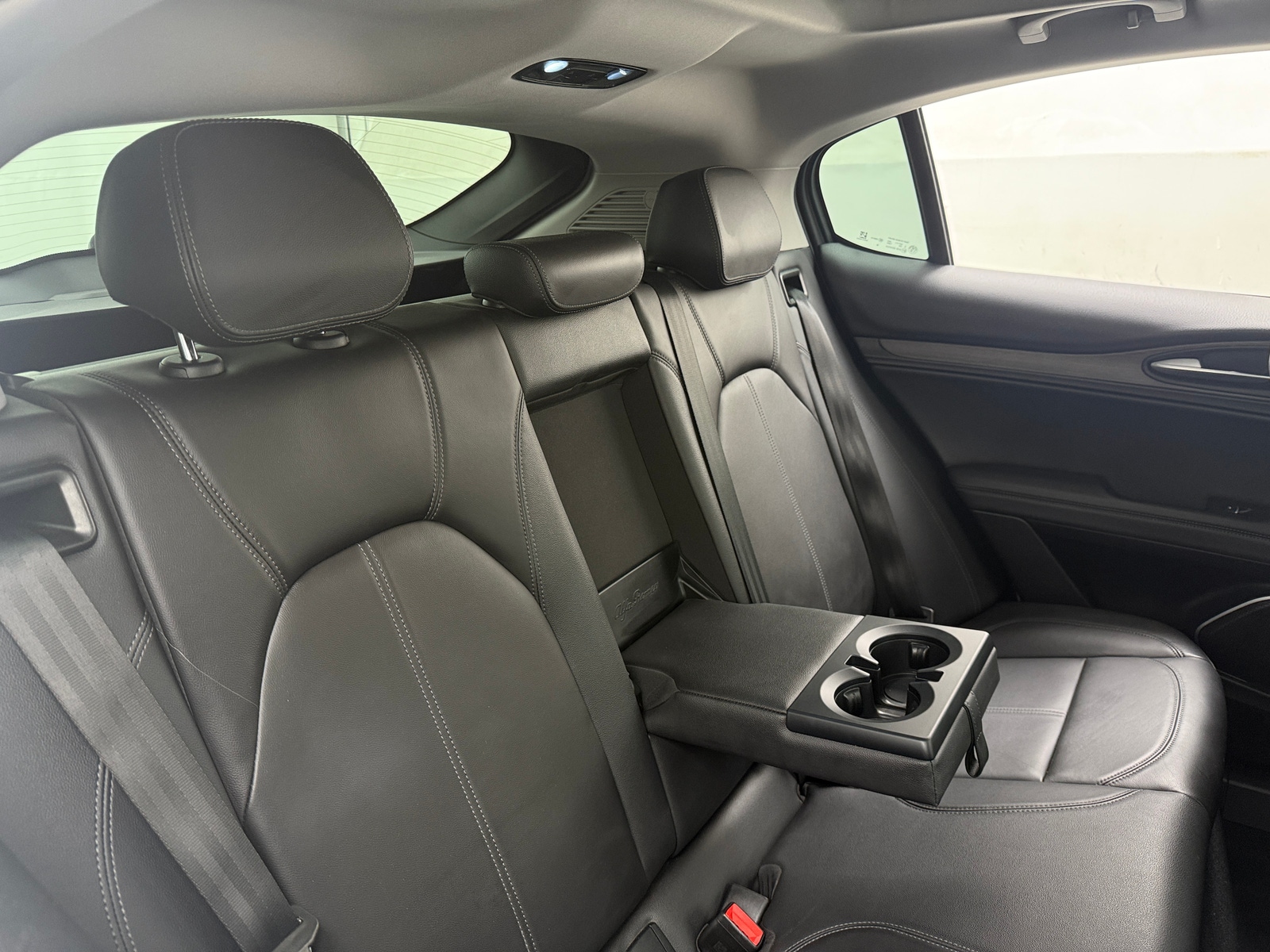 Thumbnail: 2021 Alfa Romeo Stelvio - 5