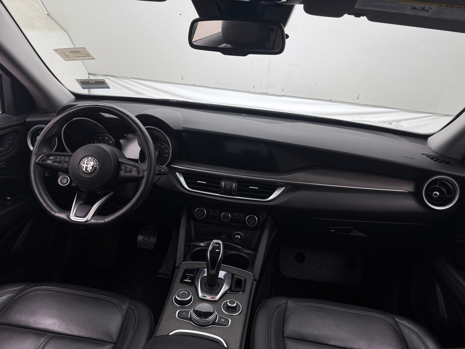 Thumbnail: 2021 Alfa Romeo Stelvio - 2