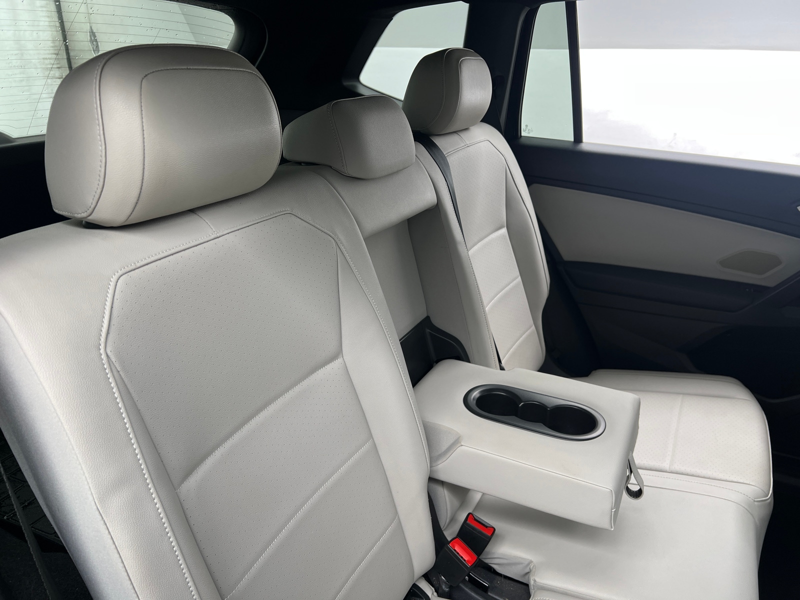 Thumbnail: 2021 Volkswagen Tiguan - 5