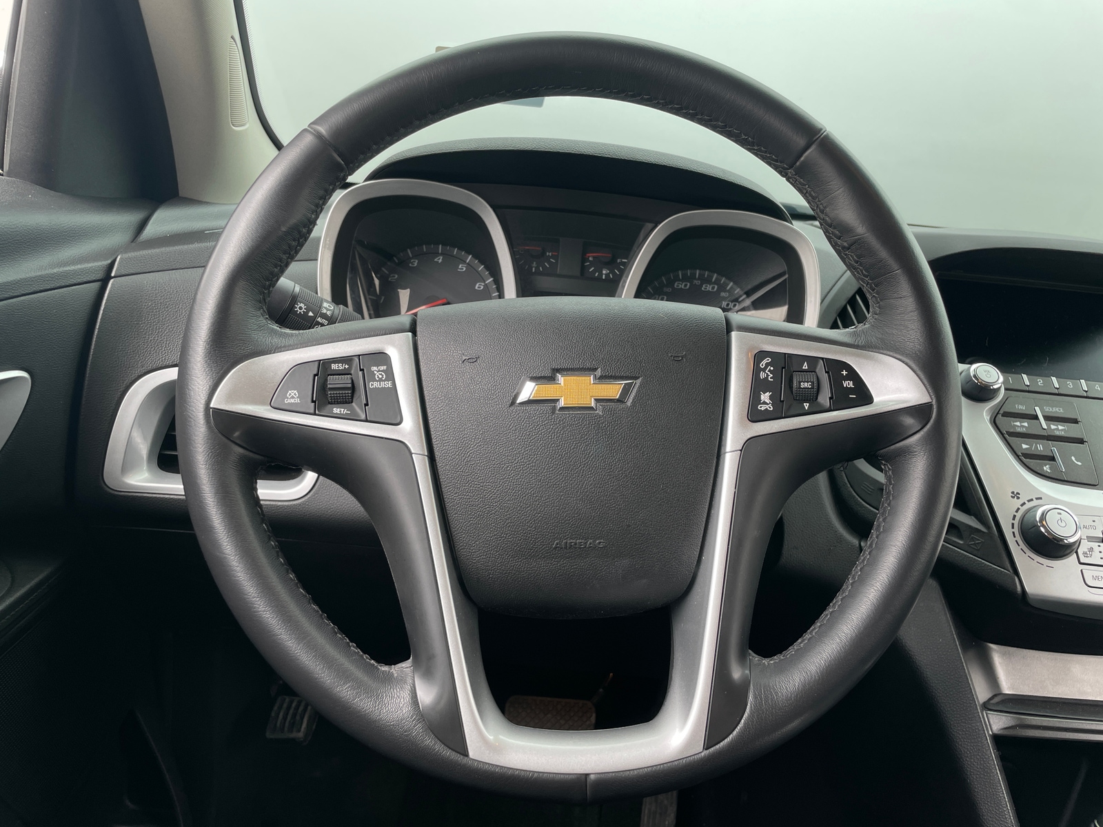 Thumbnail: 2017 Chevrolet Equinox - 4