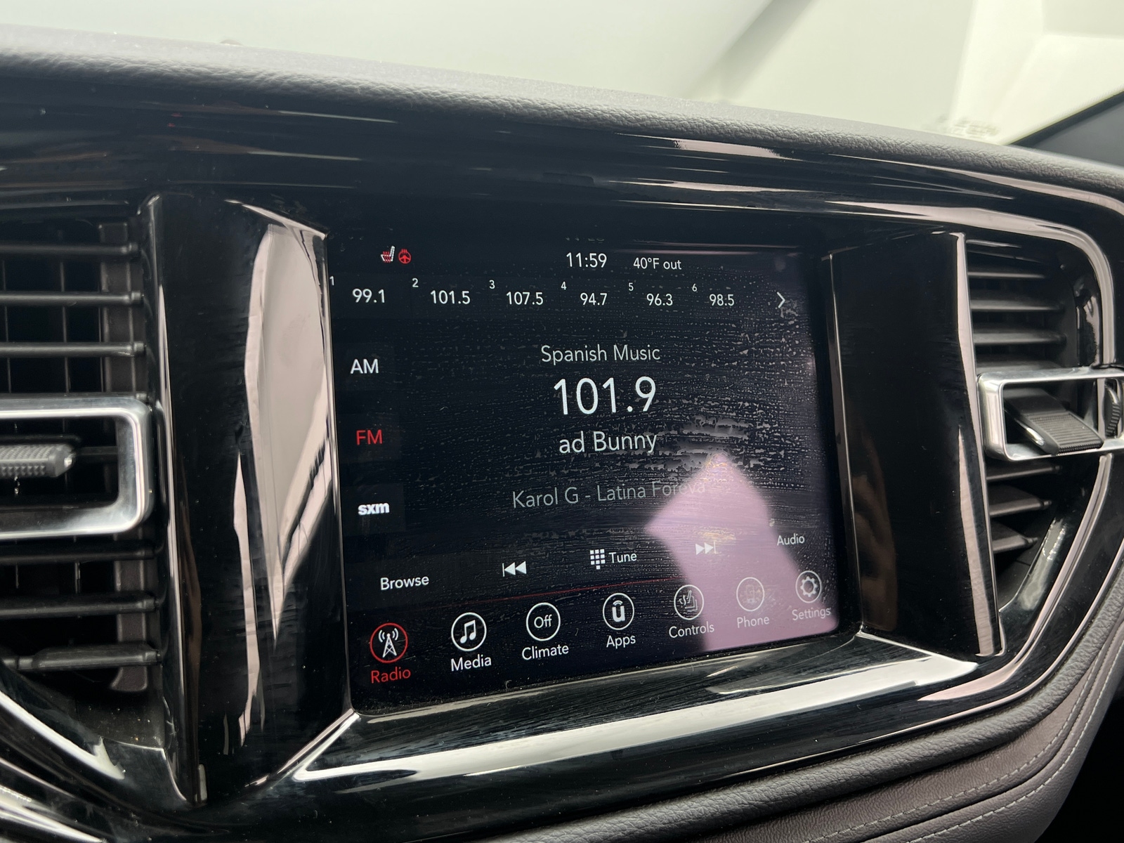 Thumbnail: 2023 Dodge Durango - 4