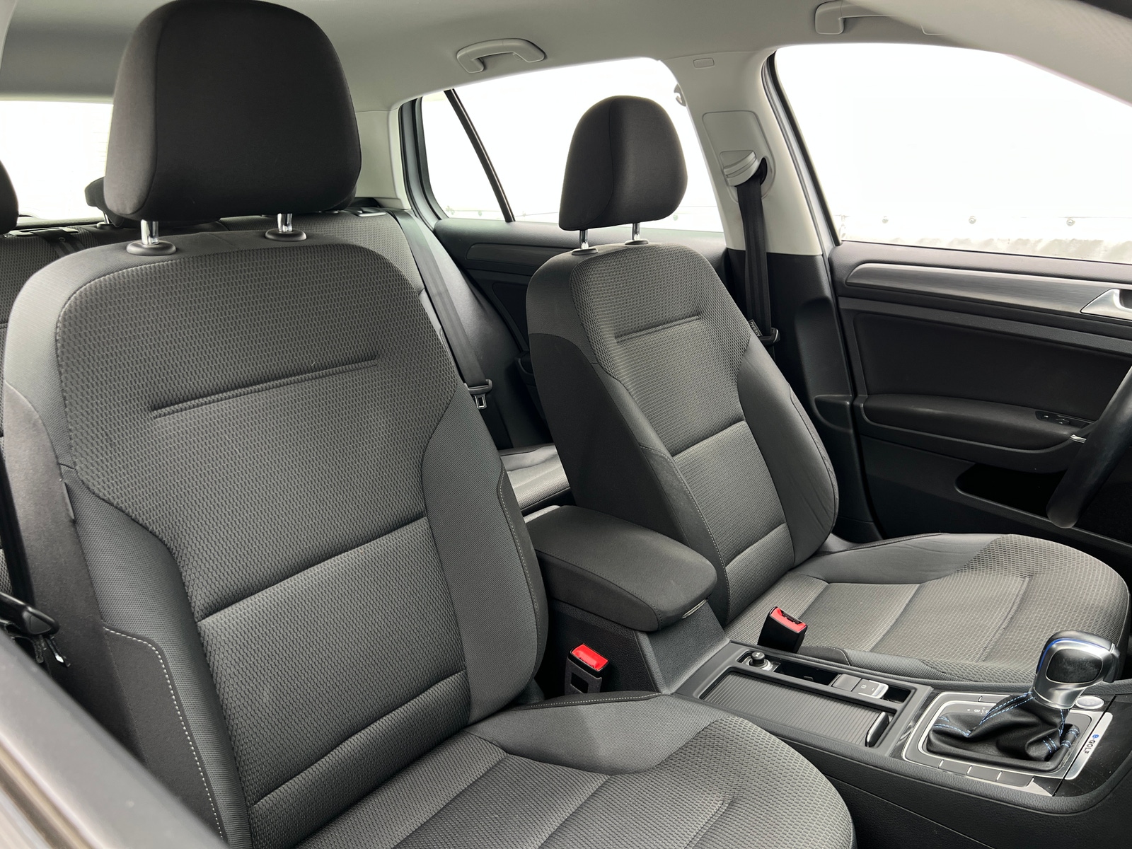 Thumbnail: 2019 Volkswagen e-Golf - 2