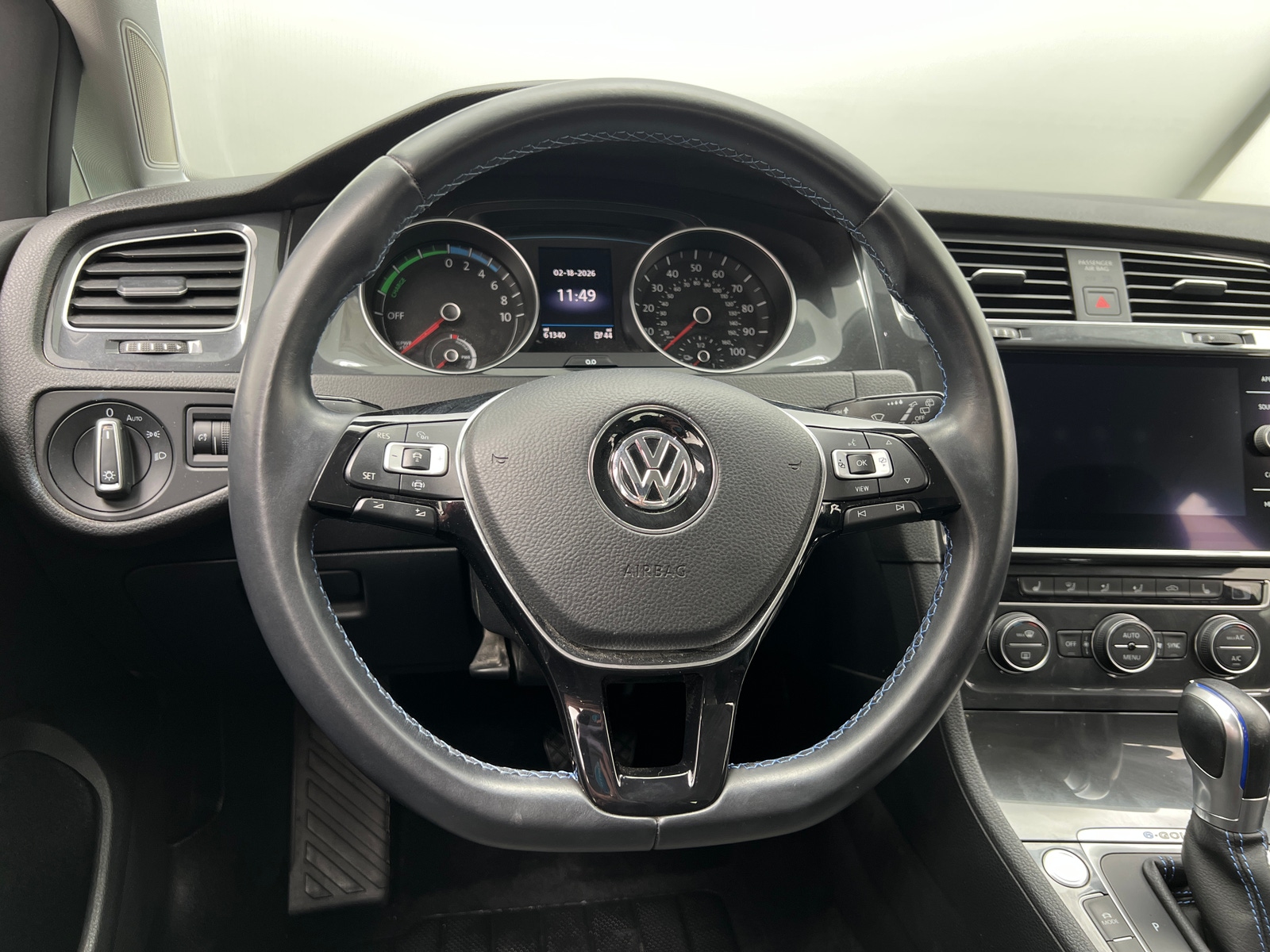 Thumbnail: 2019 Volkswagen e-Golf - 5