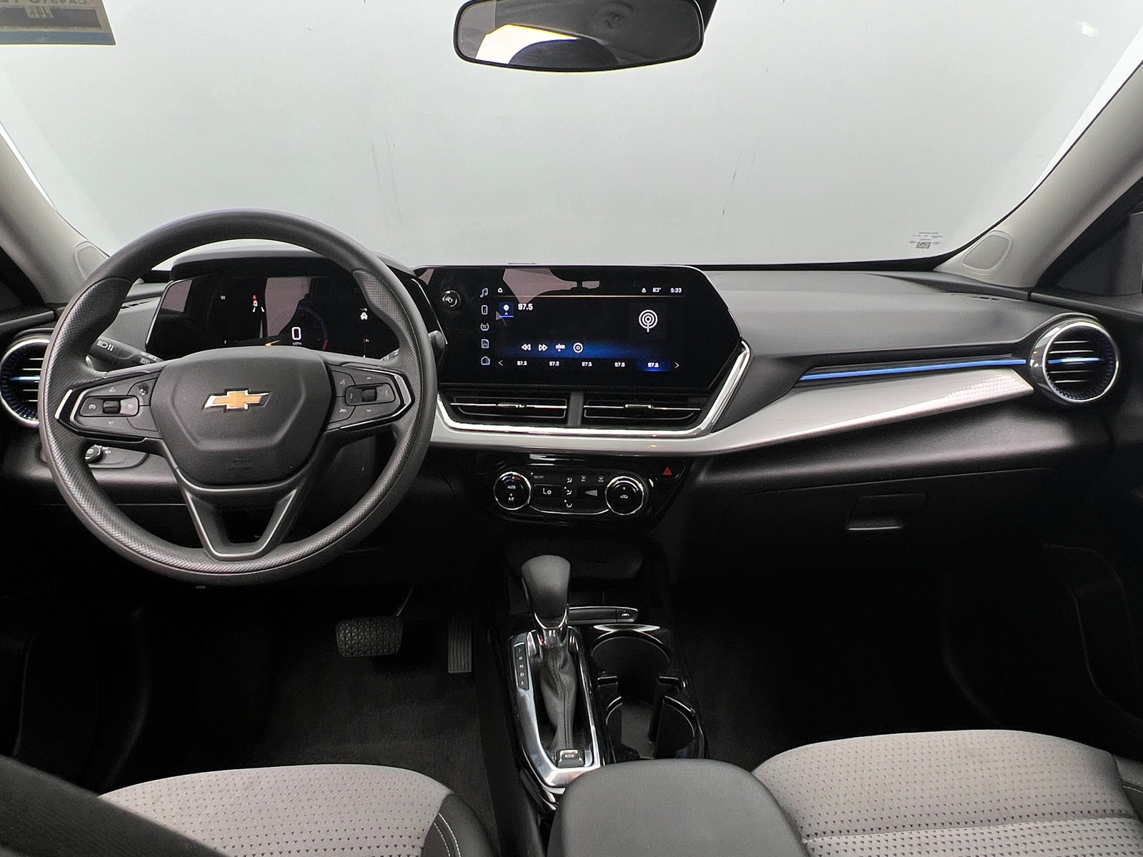 Thumbnail: 2025 Chevrolet Trax - 3