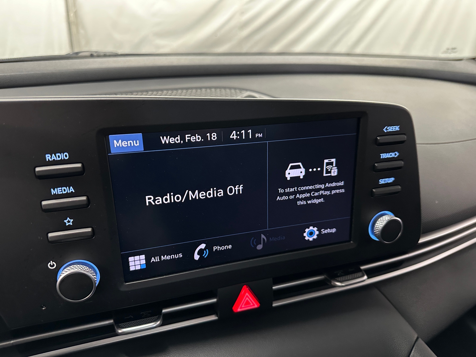 Thumbnail: 2023 Hyundai Elantra - 4