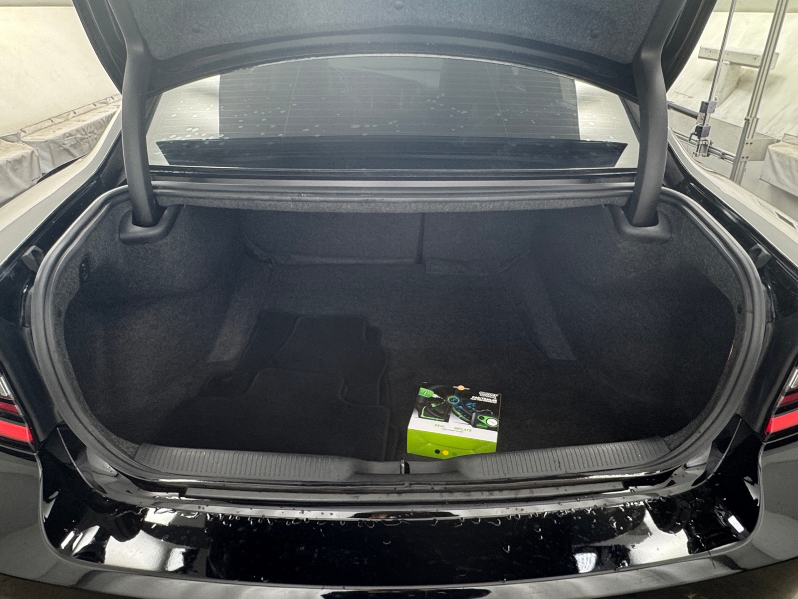 Thumbnail: 2022 Dodge Charger - 7