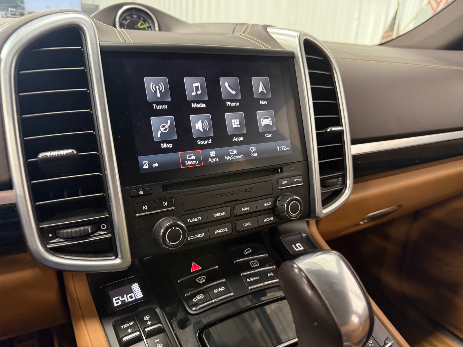 Thumbnail: 2017 Porsche Cayenne - 3