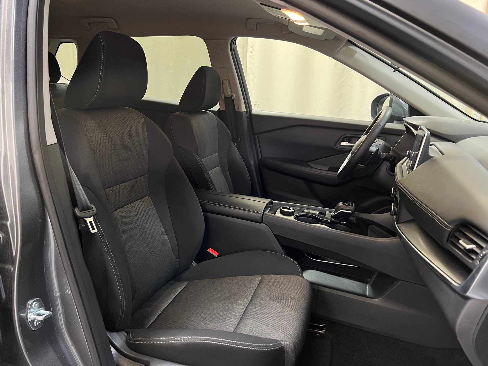 Thumbnail: 2025 Nissan Rogue - 2