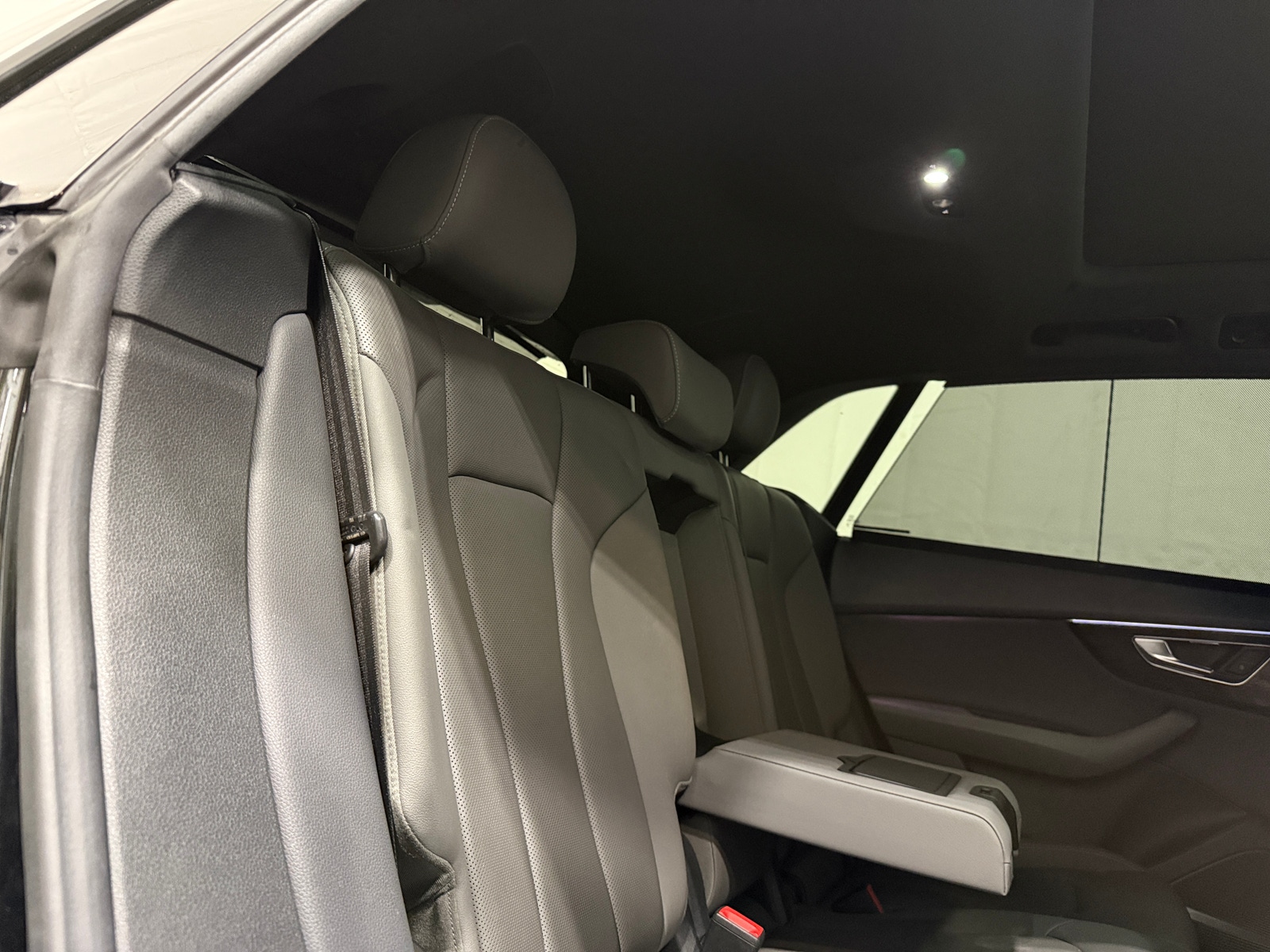 Thumbnail: 2020 Audi Q8 - 5