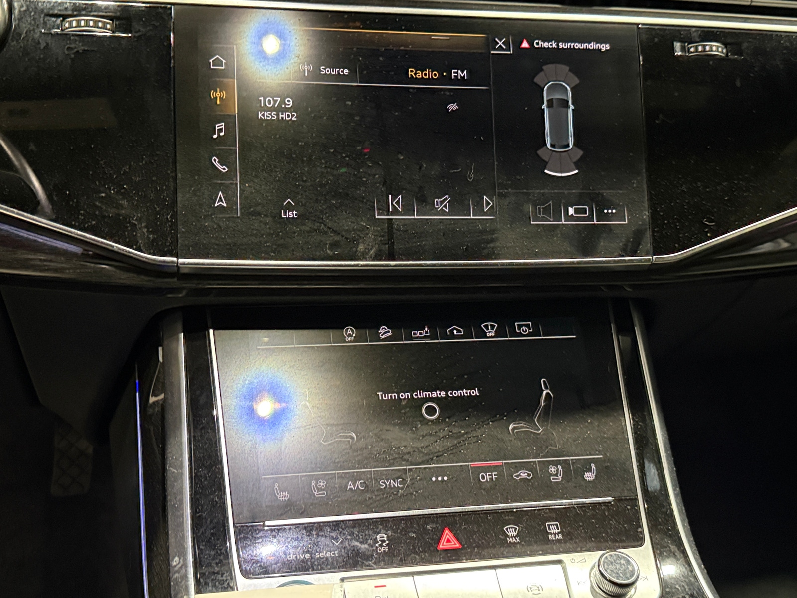 Thumbnail: 2020 Audi Q8 - 3