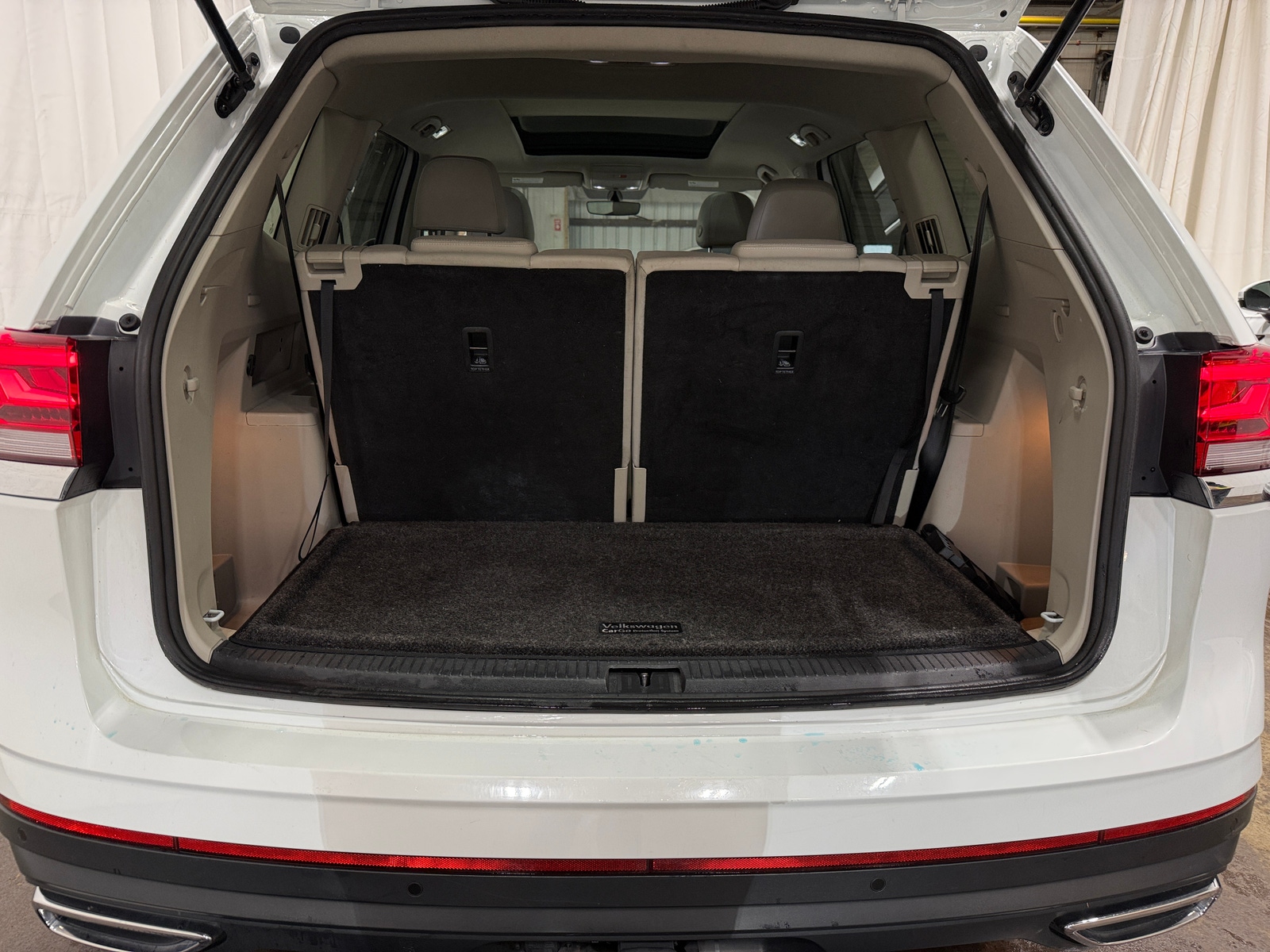 Thumbnail: 2022 Volkswagen Atlas - 6