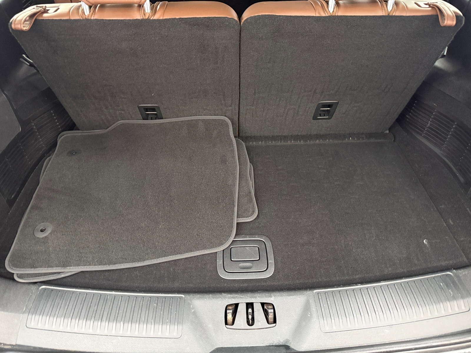 Thumbnail: 2020 Lincoln Aviator - 6