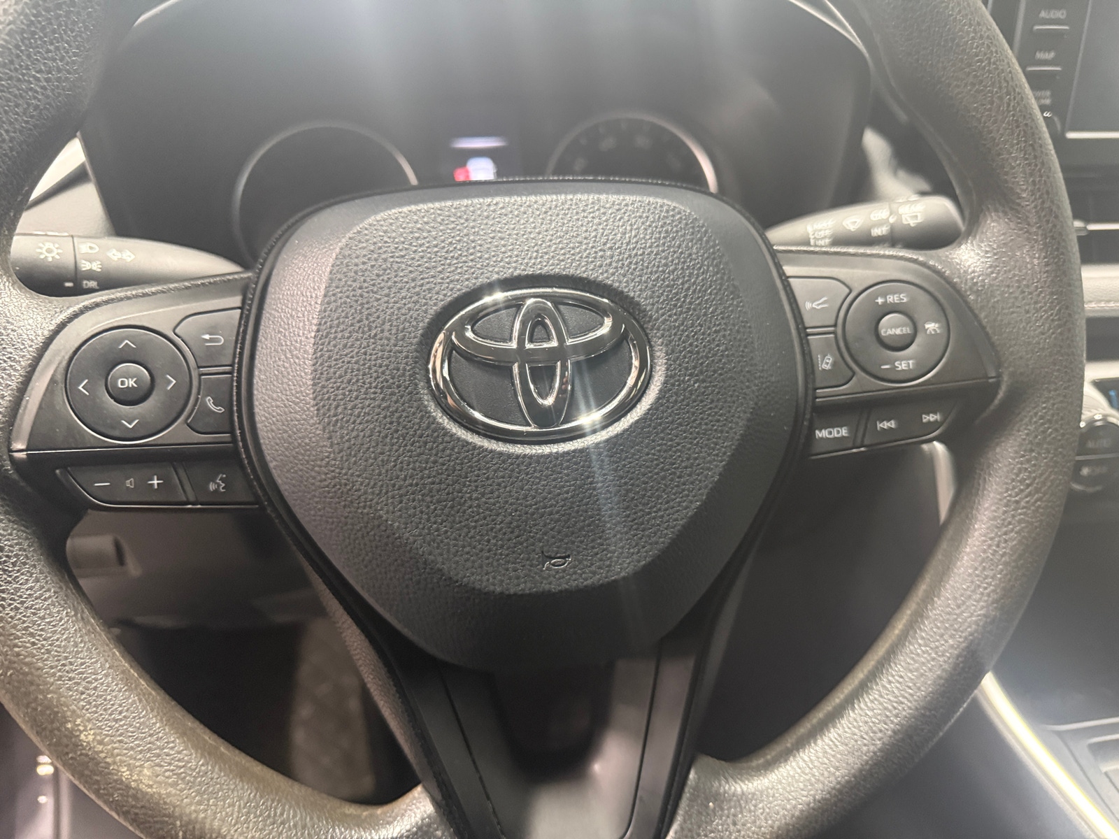 Thumbnail: 2019 Toyota RAV4 - 5
