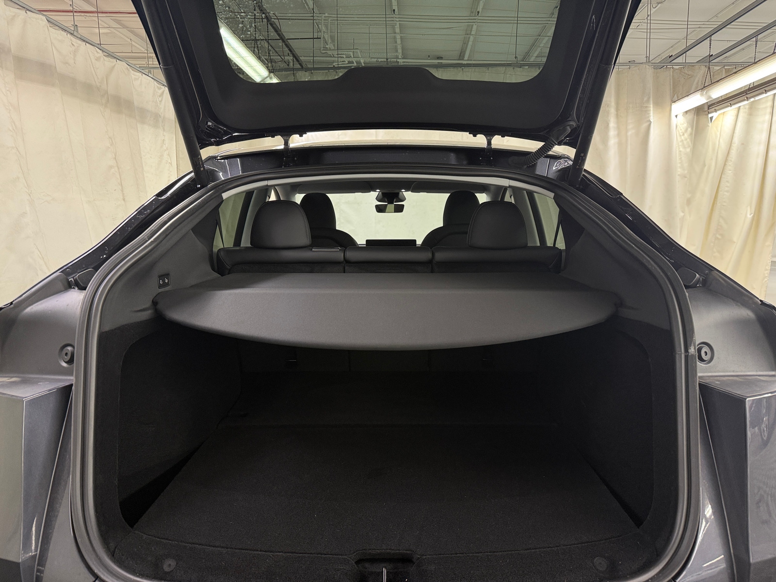 Thumbnail: 2026 Tesla Model Y - 6