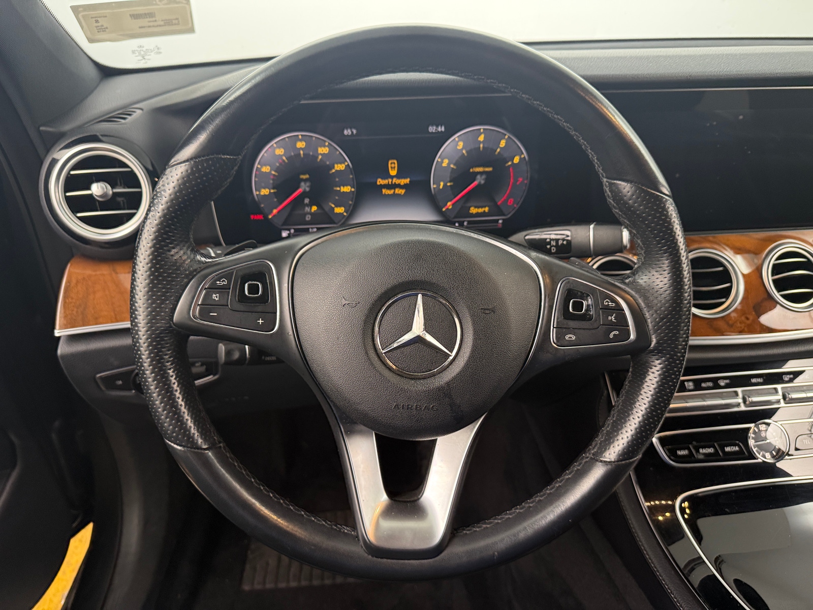 Thumbnail: 2018 Mercedes-Benz E-Class - 4