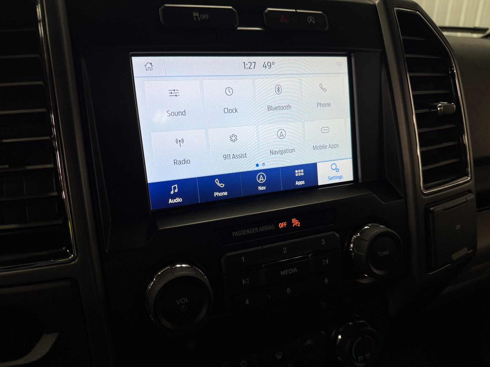 Thumbnail: 2020 Ford Econoline - 4