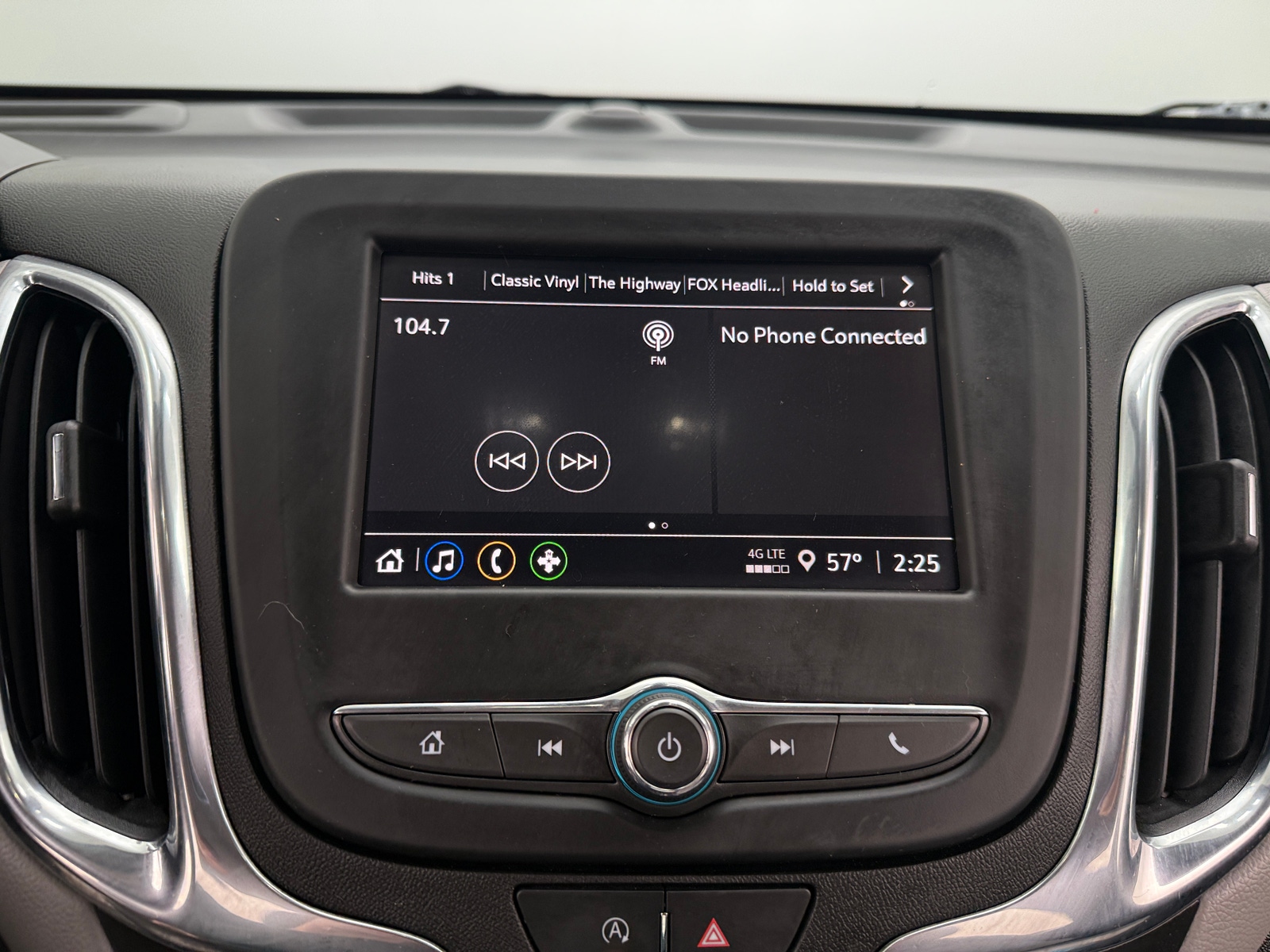 Thumbnail: 2023 Chevrolet Equinox - 4