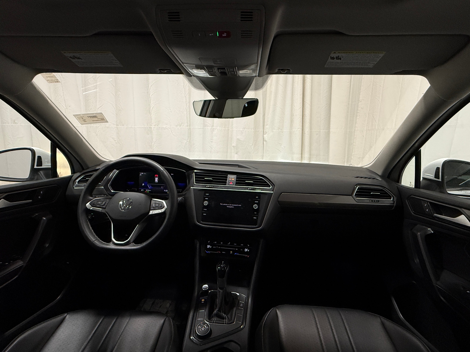 Thumbnail: 2022 Volkswagen Tiguan - 2