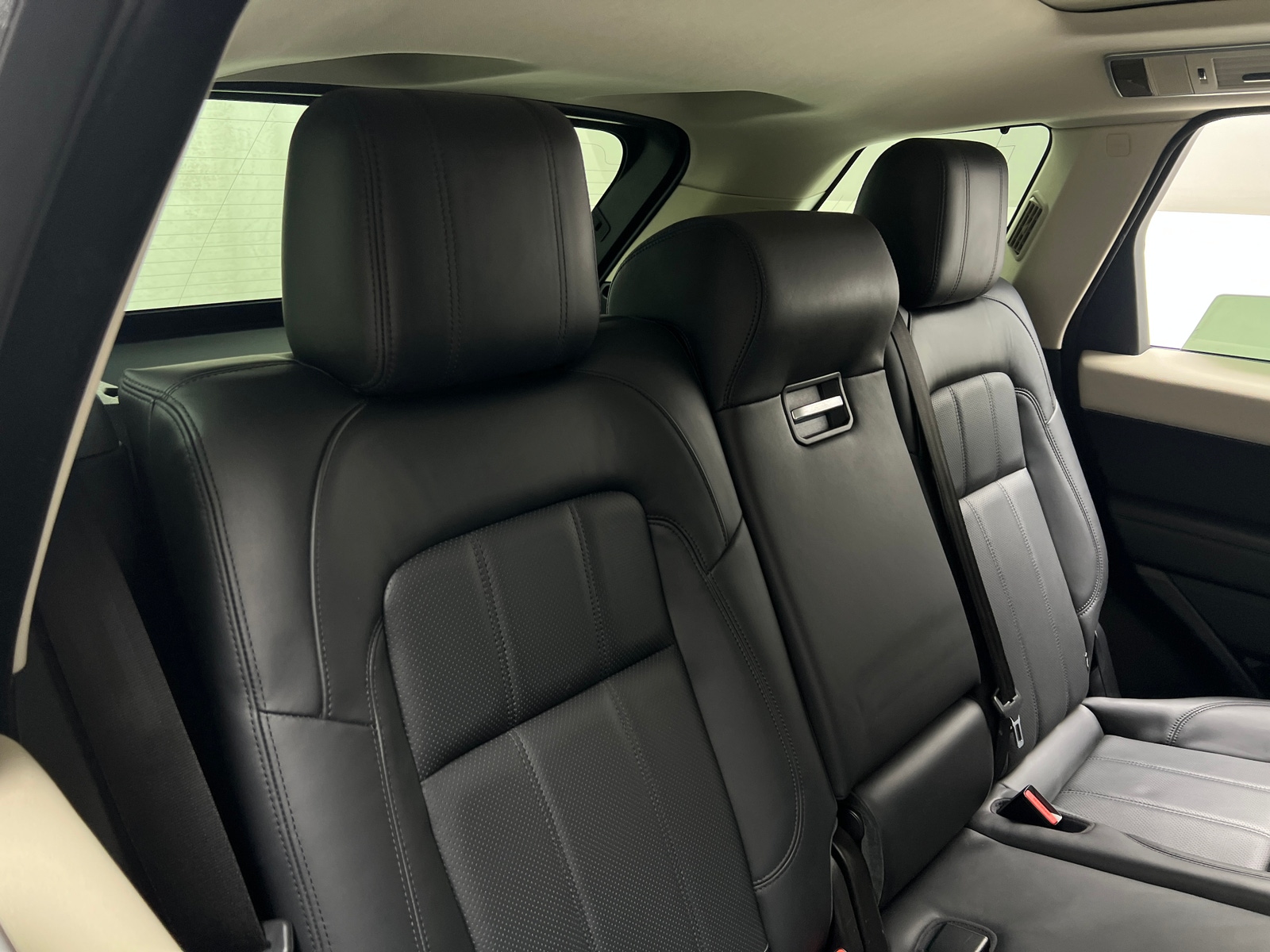 Thumbnail: 2021 Land Rover Range Rover Sport - 5