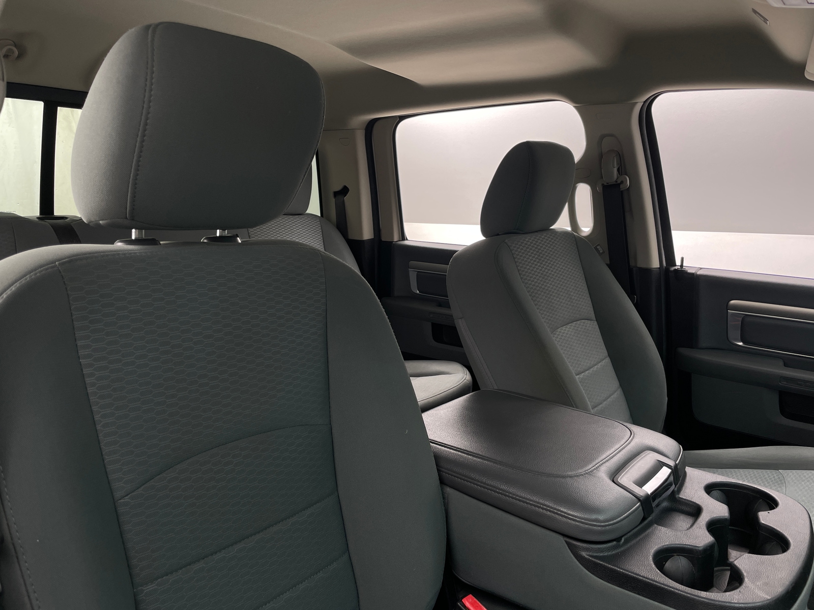 Thumbnail: 2019 RAM 1500 Classic - 2