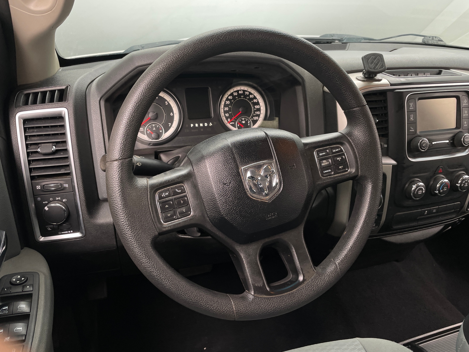 Thumbnail: 2019 RAM 1500 Classic - 5