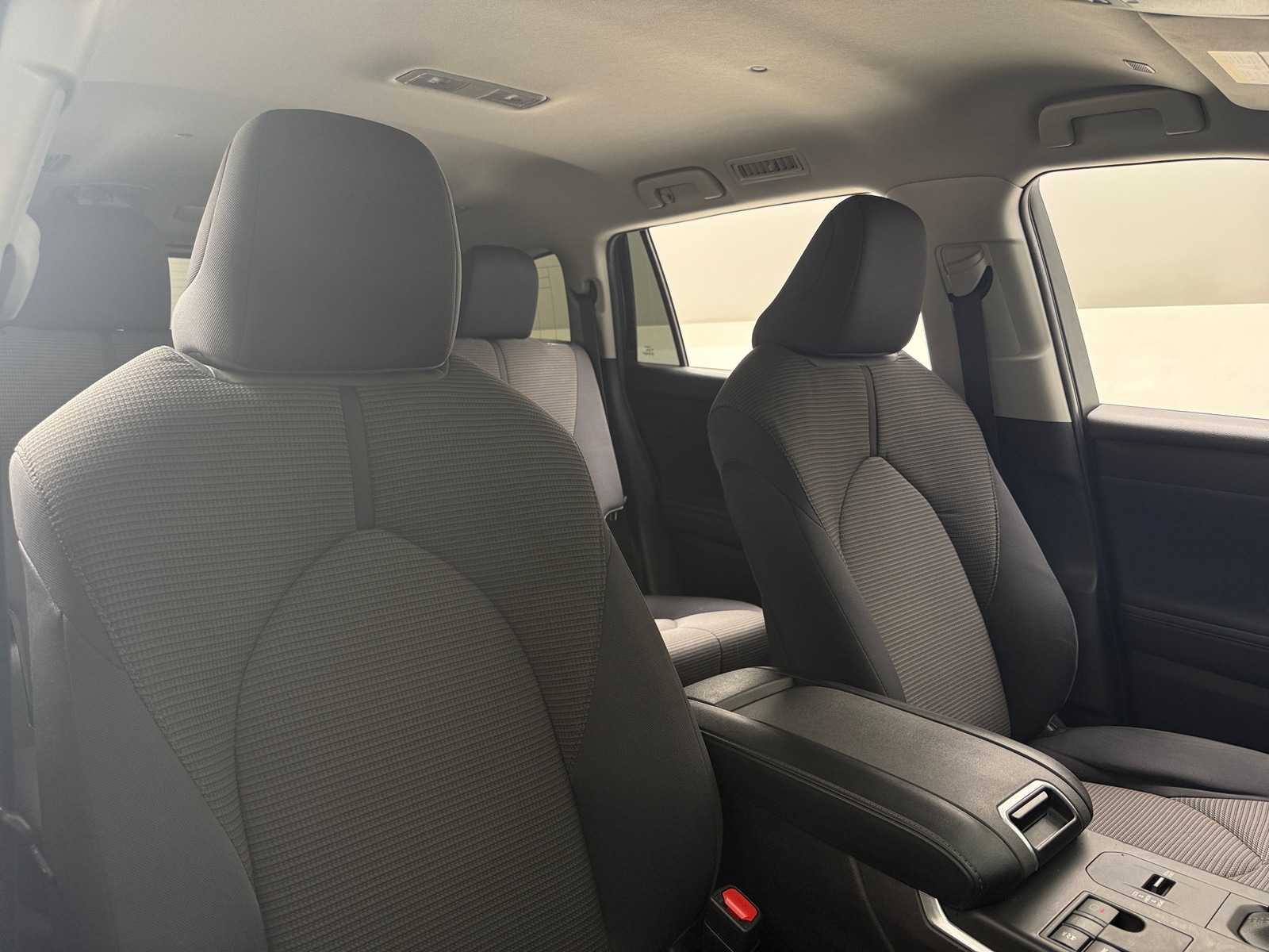 Thumbnail: 2023 Toyota Highlander - 2