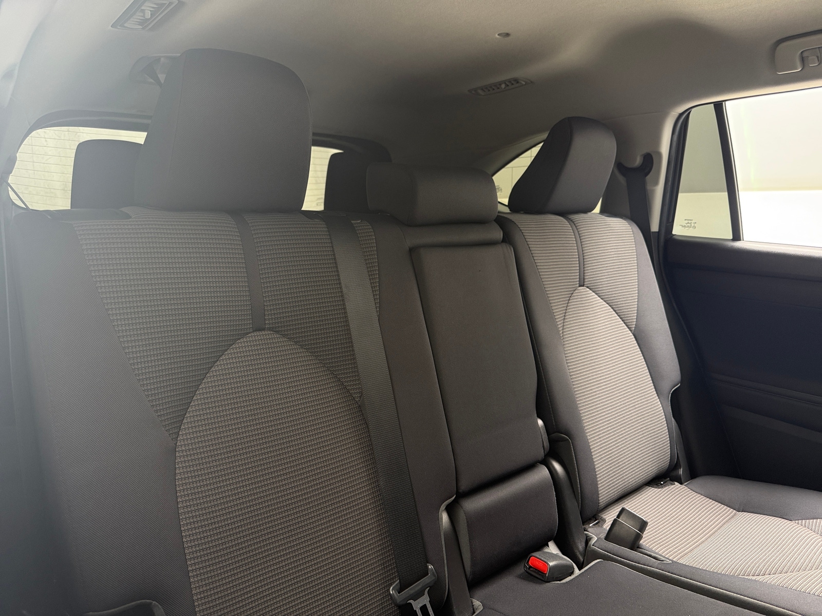 Thumbnail: 2023 Toyota Highlander - 6