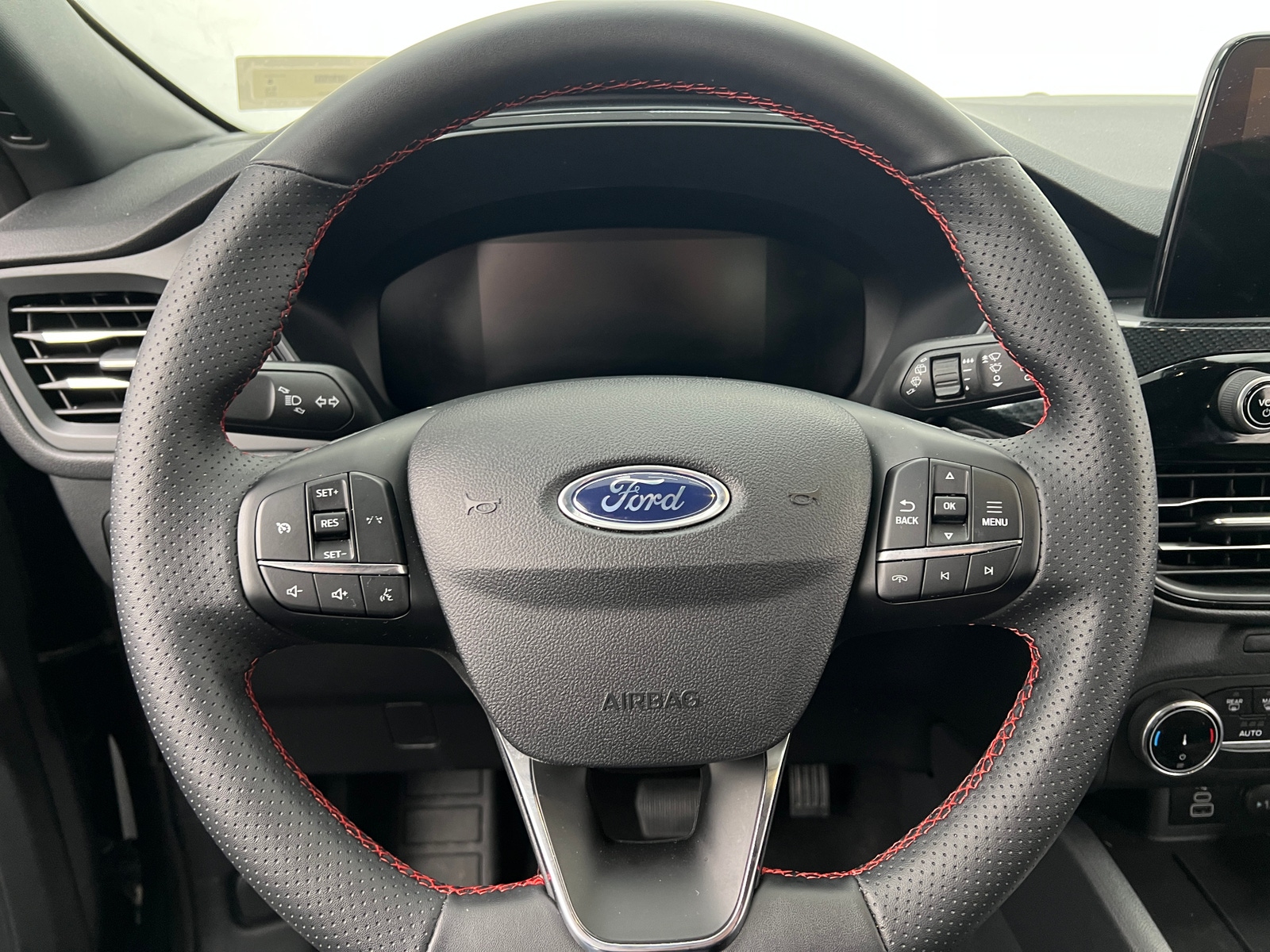 Thumbnail: 2025 Ford Escape - 4