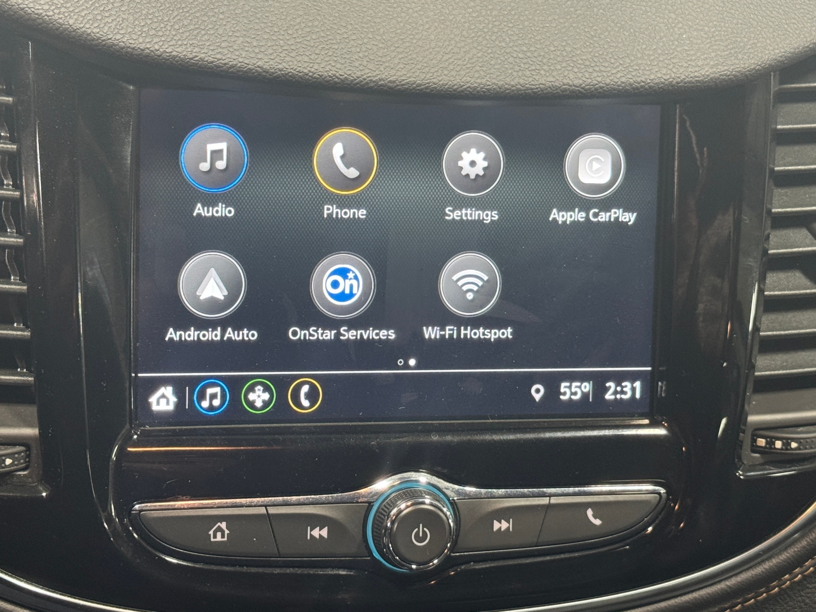 Thumbnail: 2018 Chevrolet Trax - 3