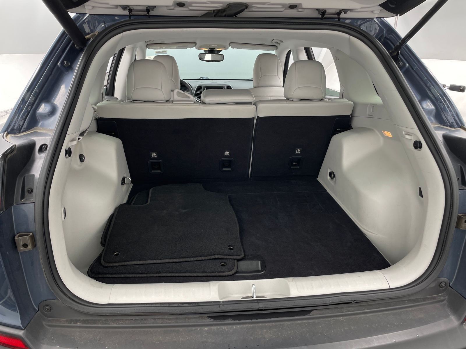 Thumbnail: 2022 Jeep Cherokee - 6