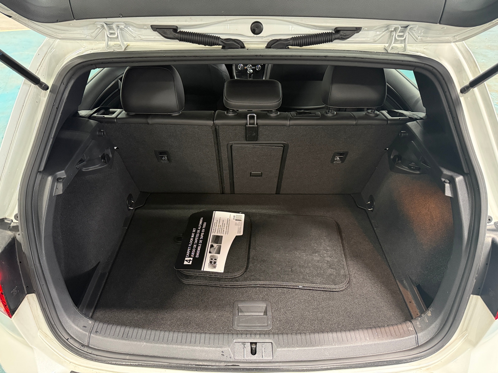 Thumbnail: 2018 Volkswagen Golf - 6