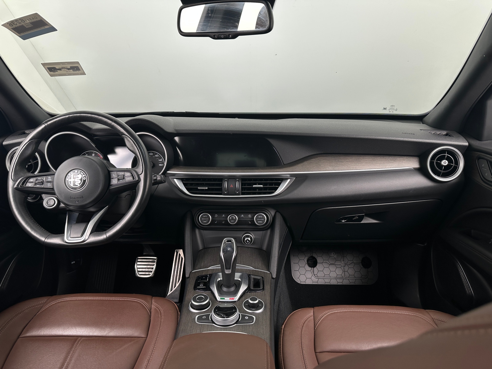 Thumbnail: 2022 Alfa Romeo Stelvio - 2