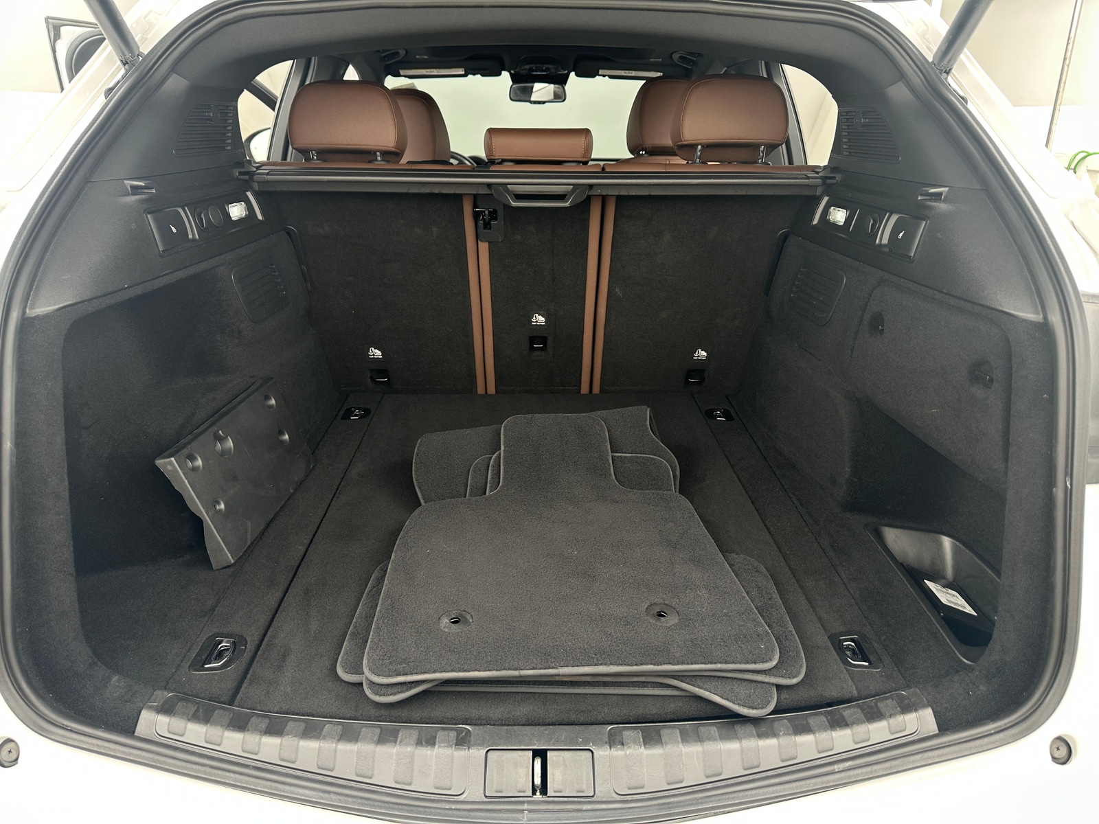 Thumbnail: 2022 Alfa Romeo Stelvio - 6