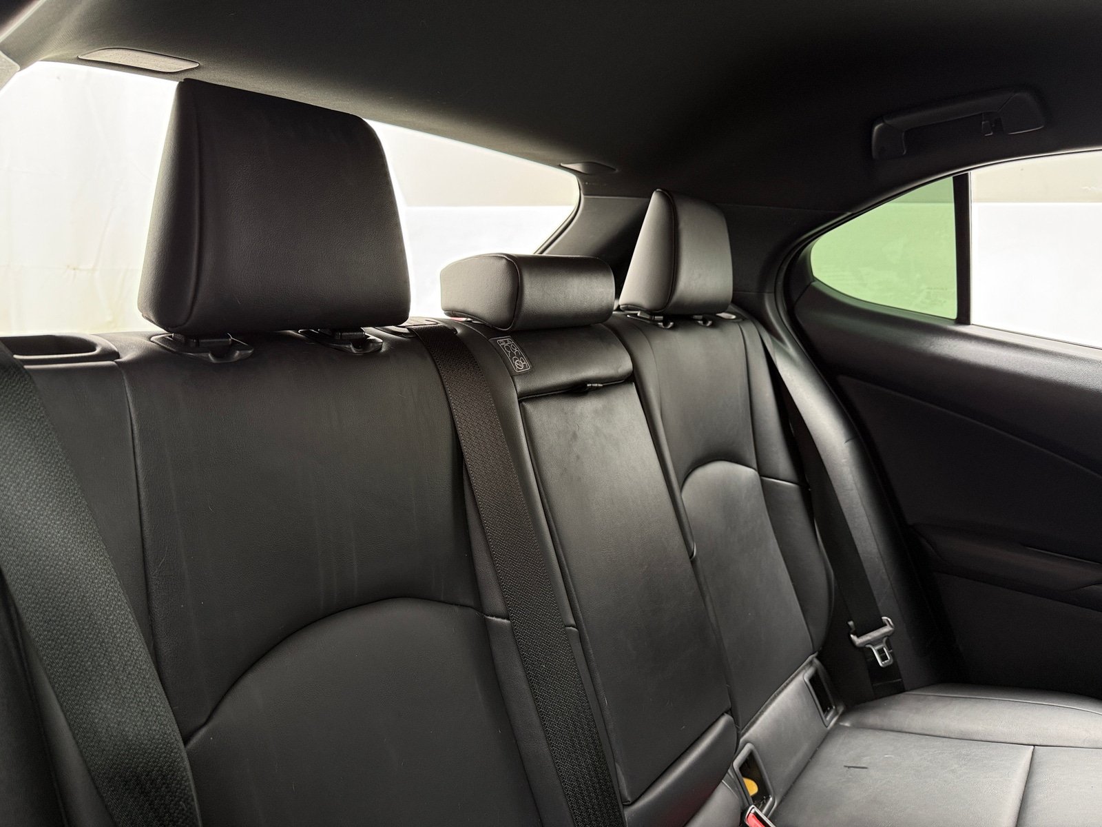 Thumbnail: 2022 Lexus UX - 5