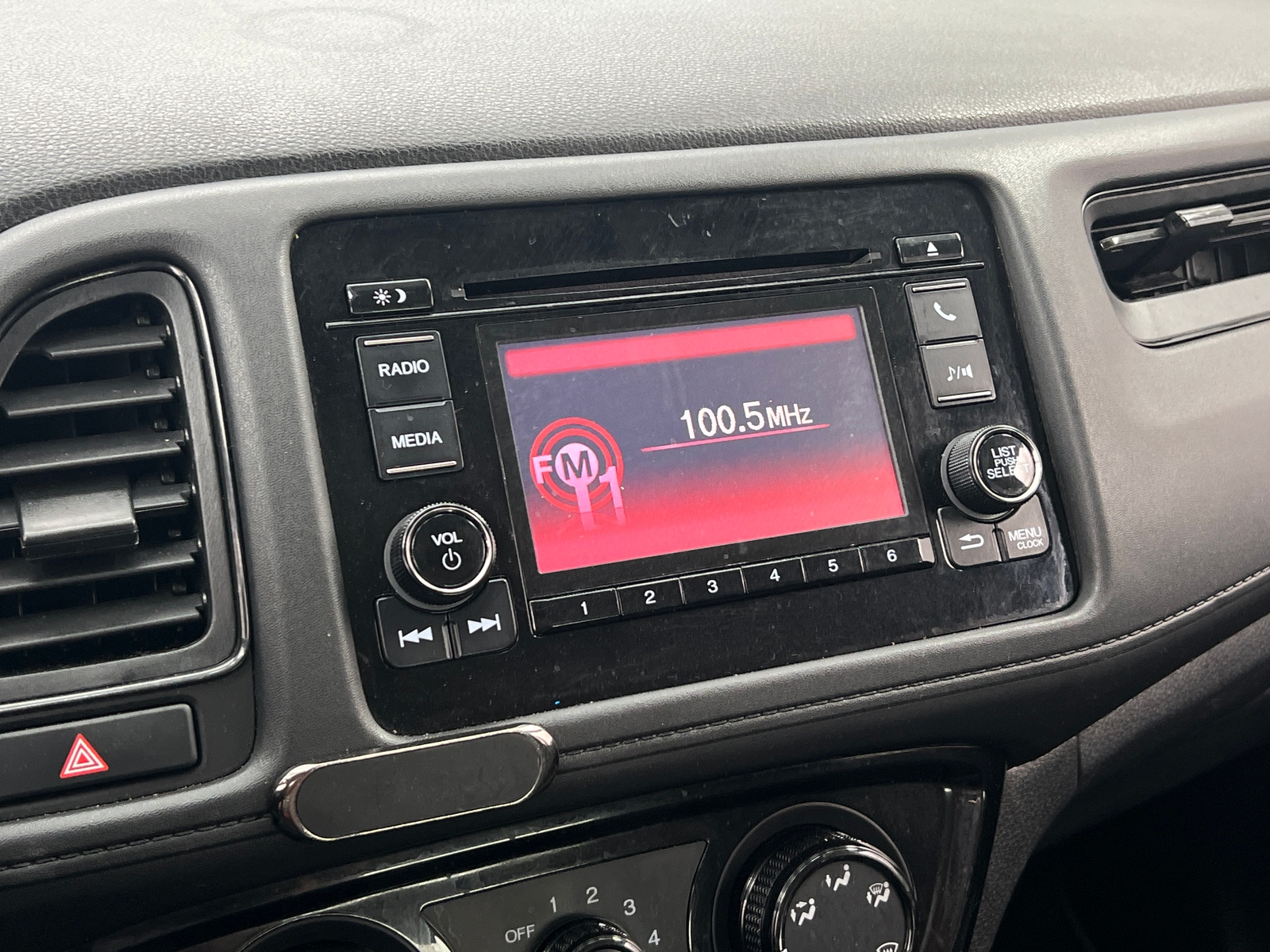 Thumbnail: 2022 Honda HR-V - 4