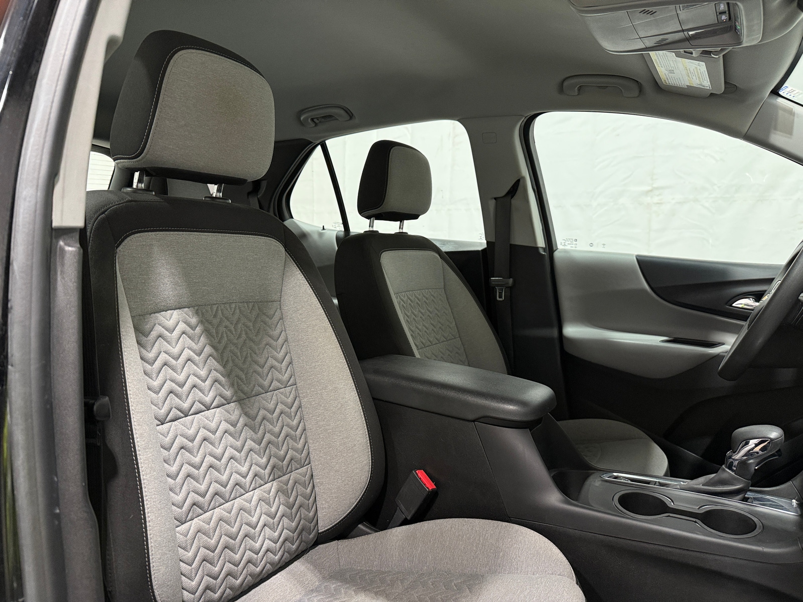 Thumbnail: 2022 Chevrolet Equinox - 2