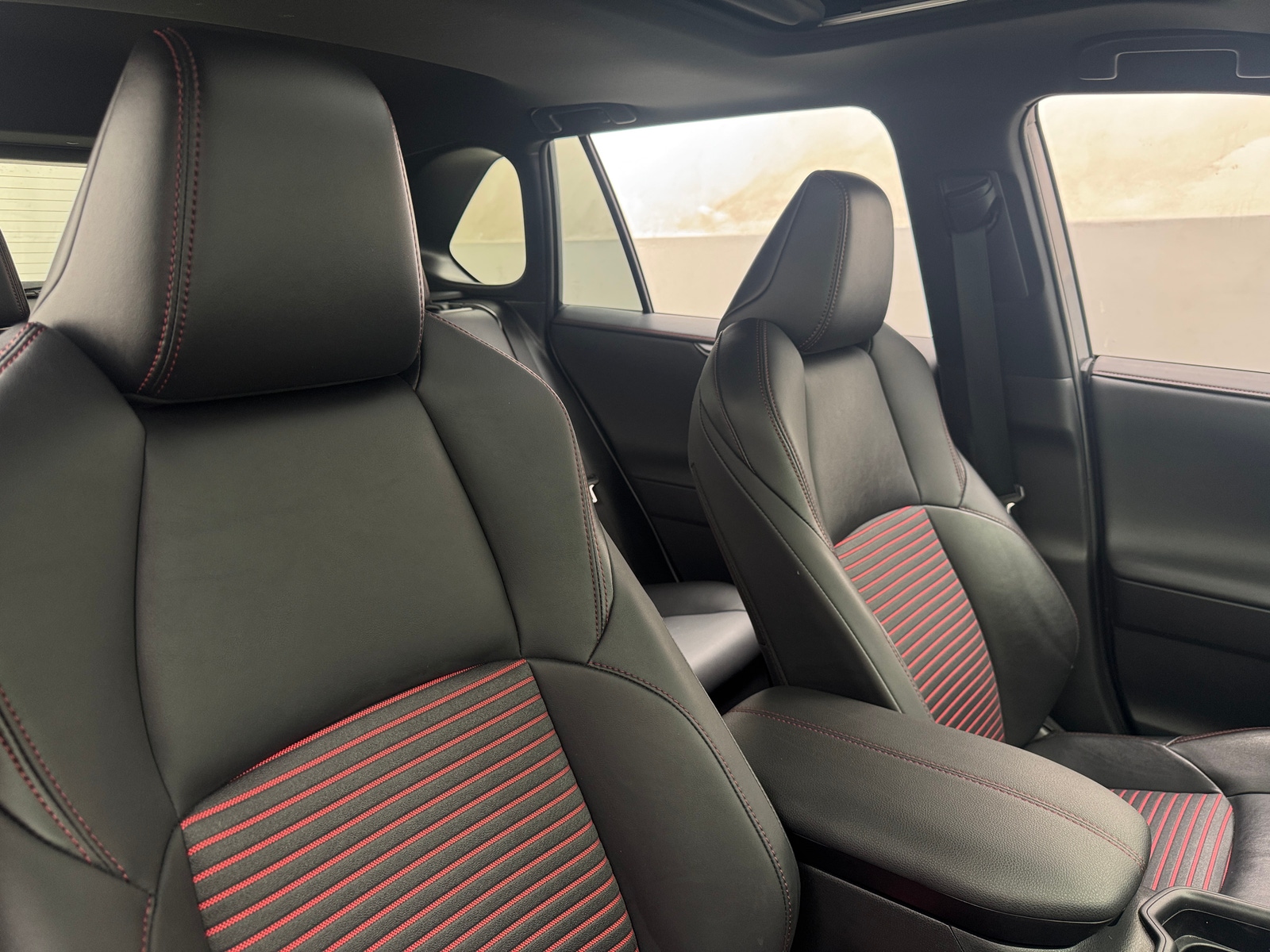 Thumbnail: 2021 Toyota RAV4 - 2