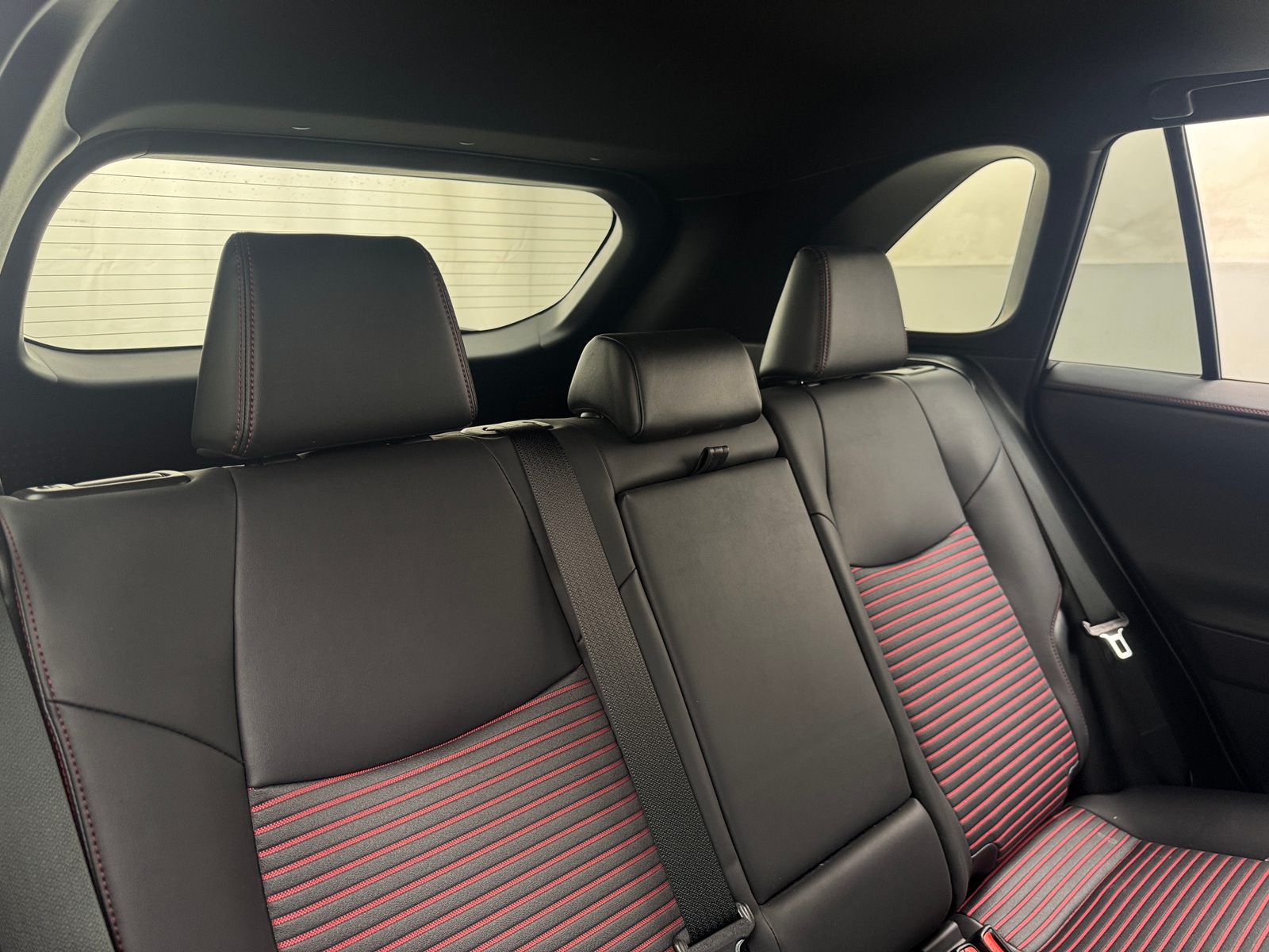 Thumbnail: 2021 Toyota RAV4 - 6