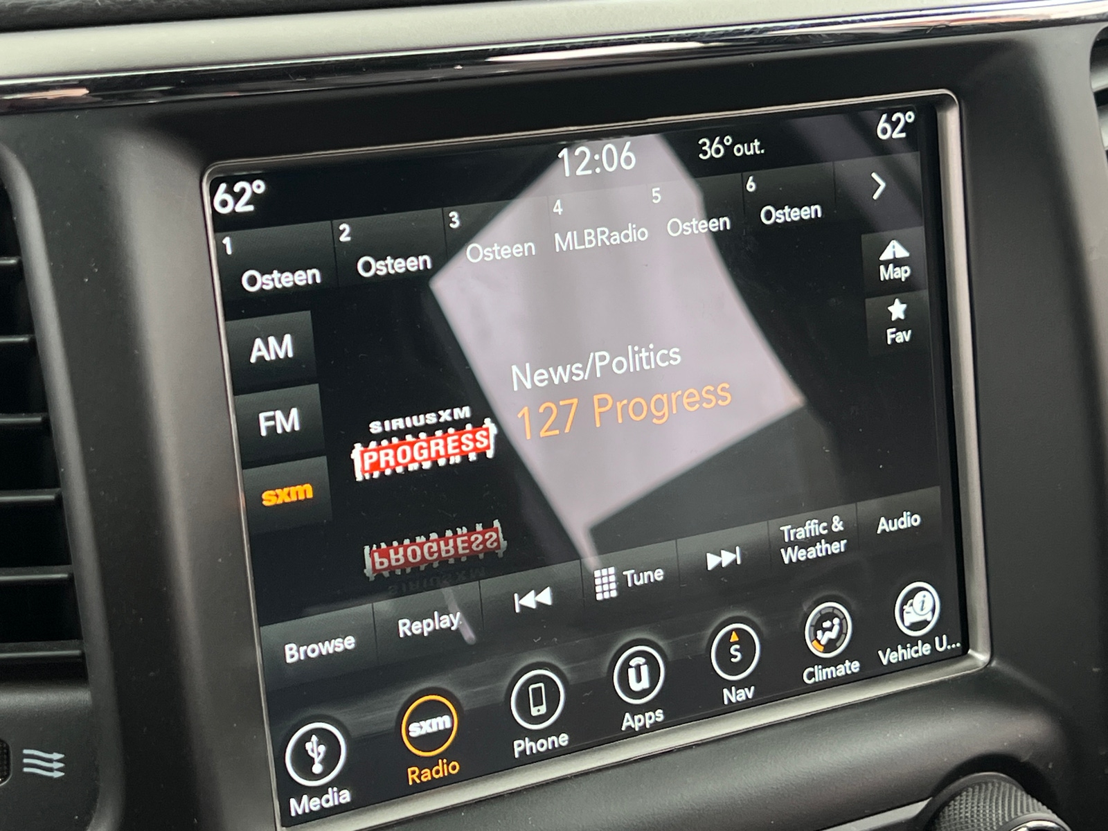 Thumbnail: 2018 Jeep Grand Cherokee - 4