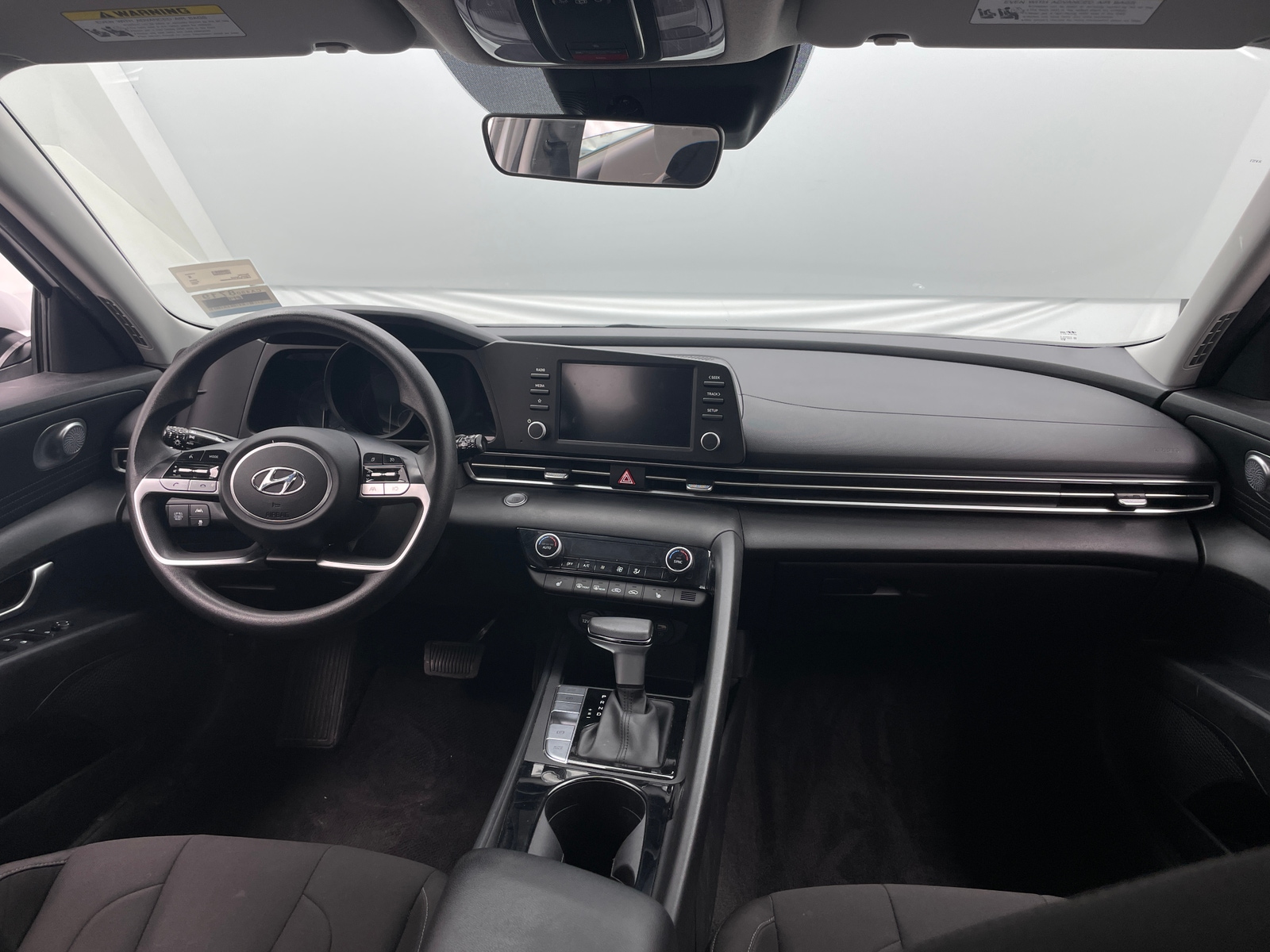 Thumbnail: 2023 Hyundai Elantra - 3