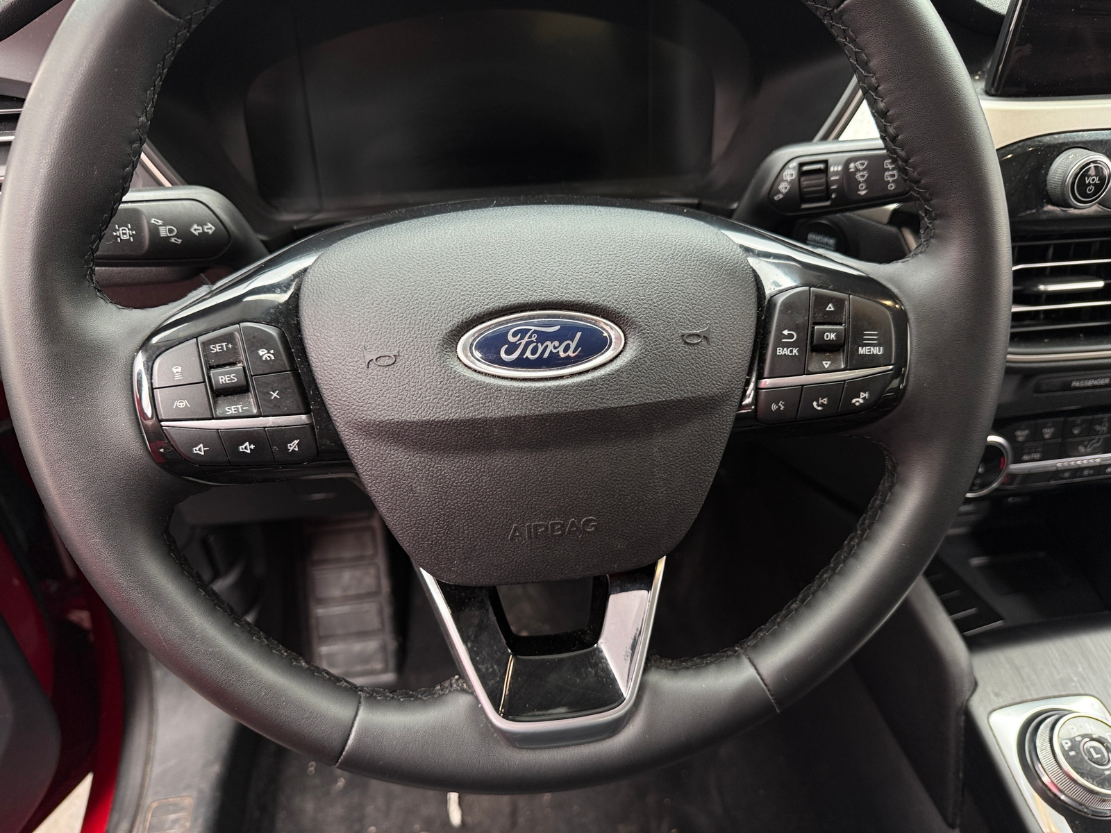 Thumbnail: 2022 Ford Escape - 4