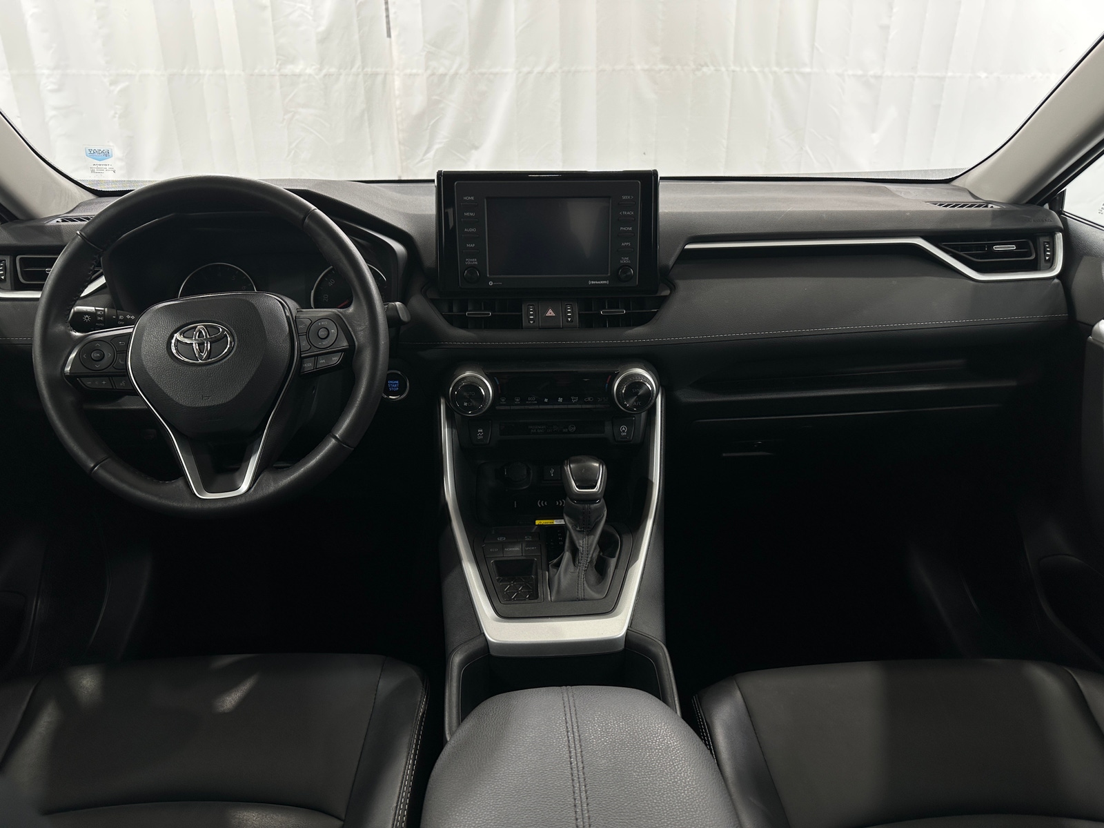 Thumbnail: 2022 Toyota RAV4 - 2